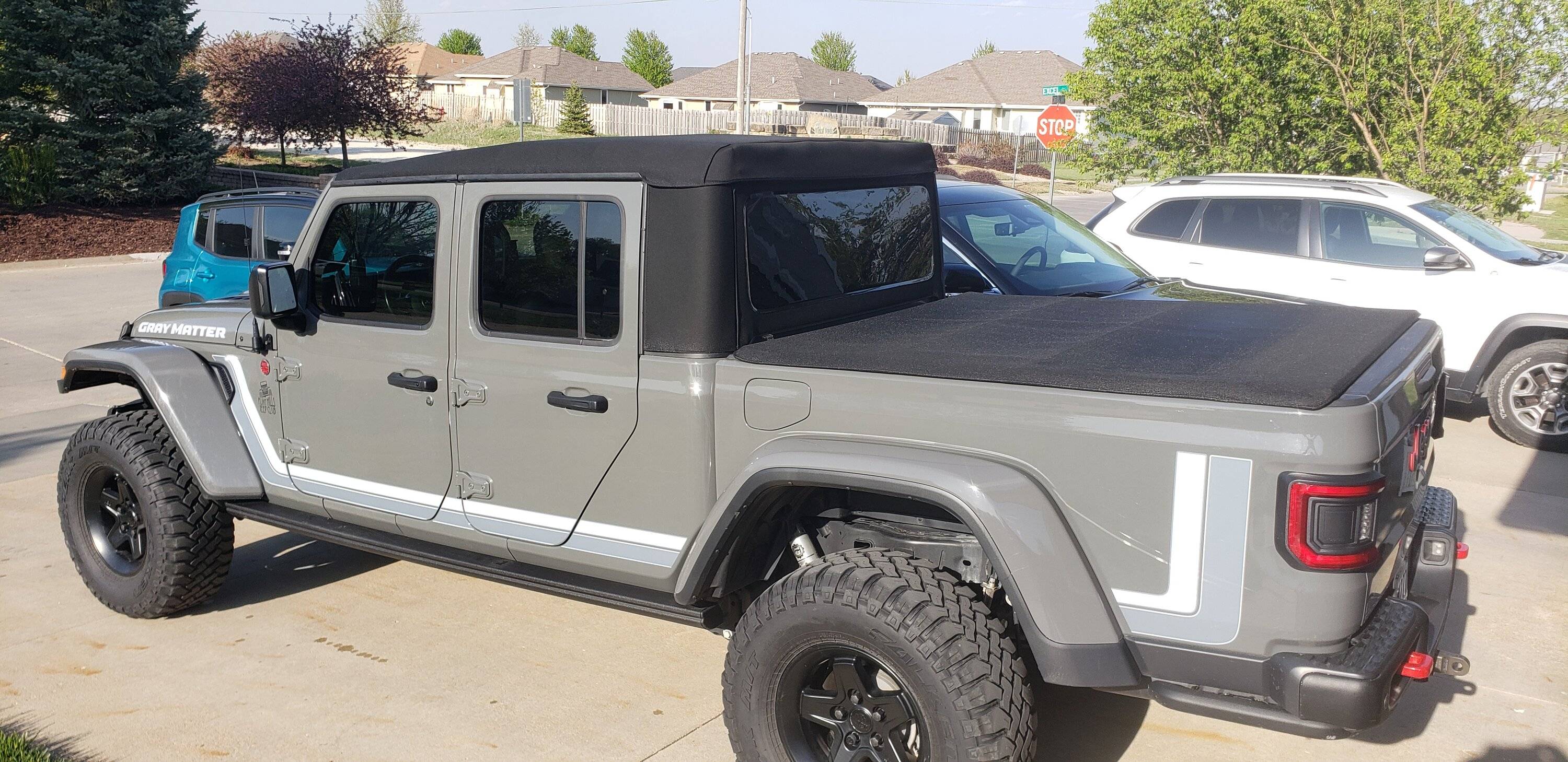 Jeep Gladiator Help me pick a soft top for my Gladiator 20230423_180002
