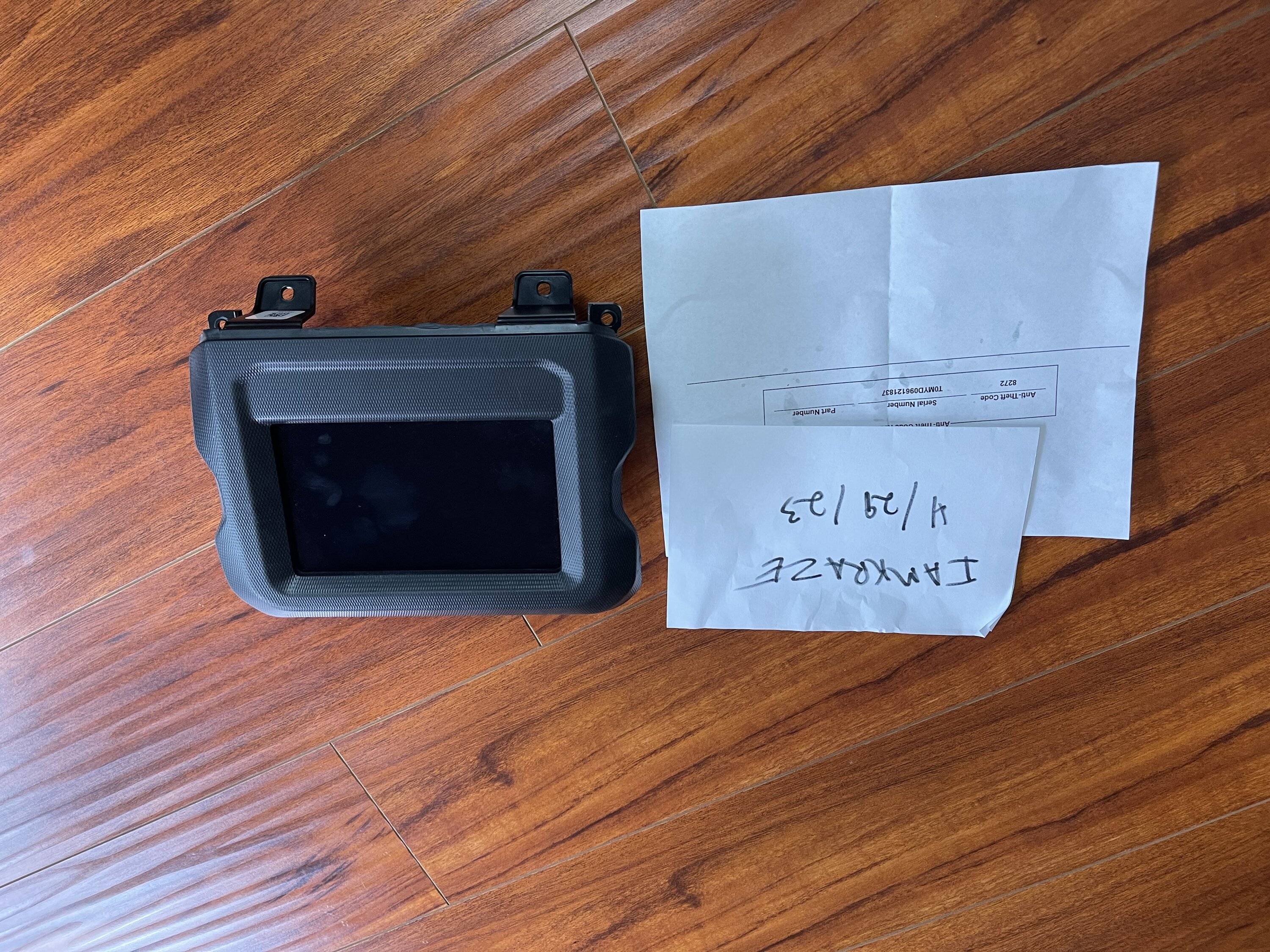 Jeep Gladiator 2022 7” OEM radio with sxm and bezel IMG_5805