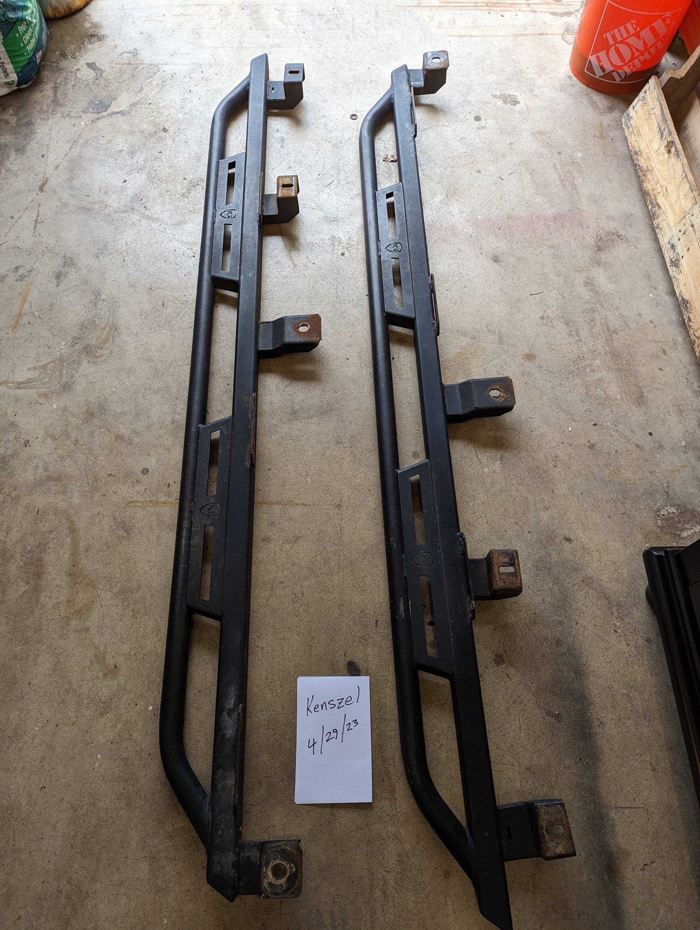 Jeep Gladiator JCR step/slider PXL_20230429_203917300