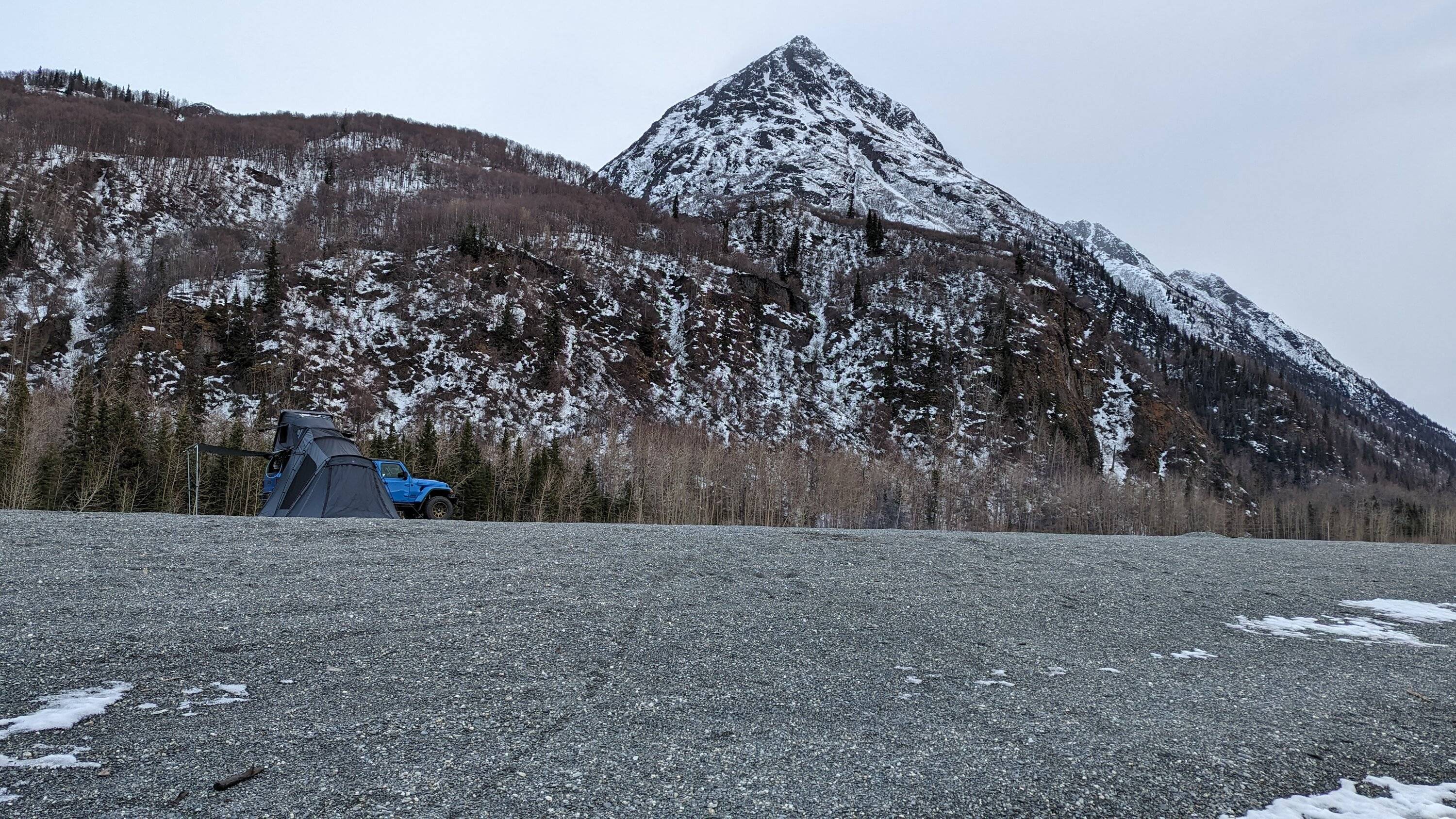 Jeep Gladiator Alaska Daily Drivers: Hydro Blue 80A and Bright White JTR PXL_20230430_053601013