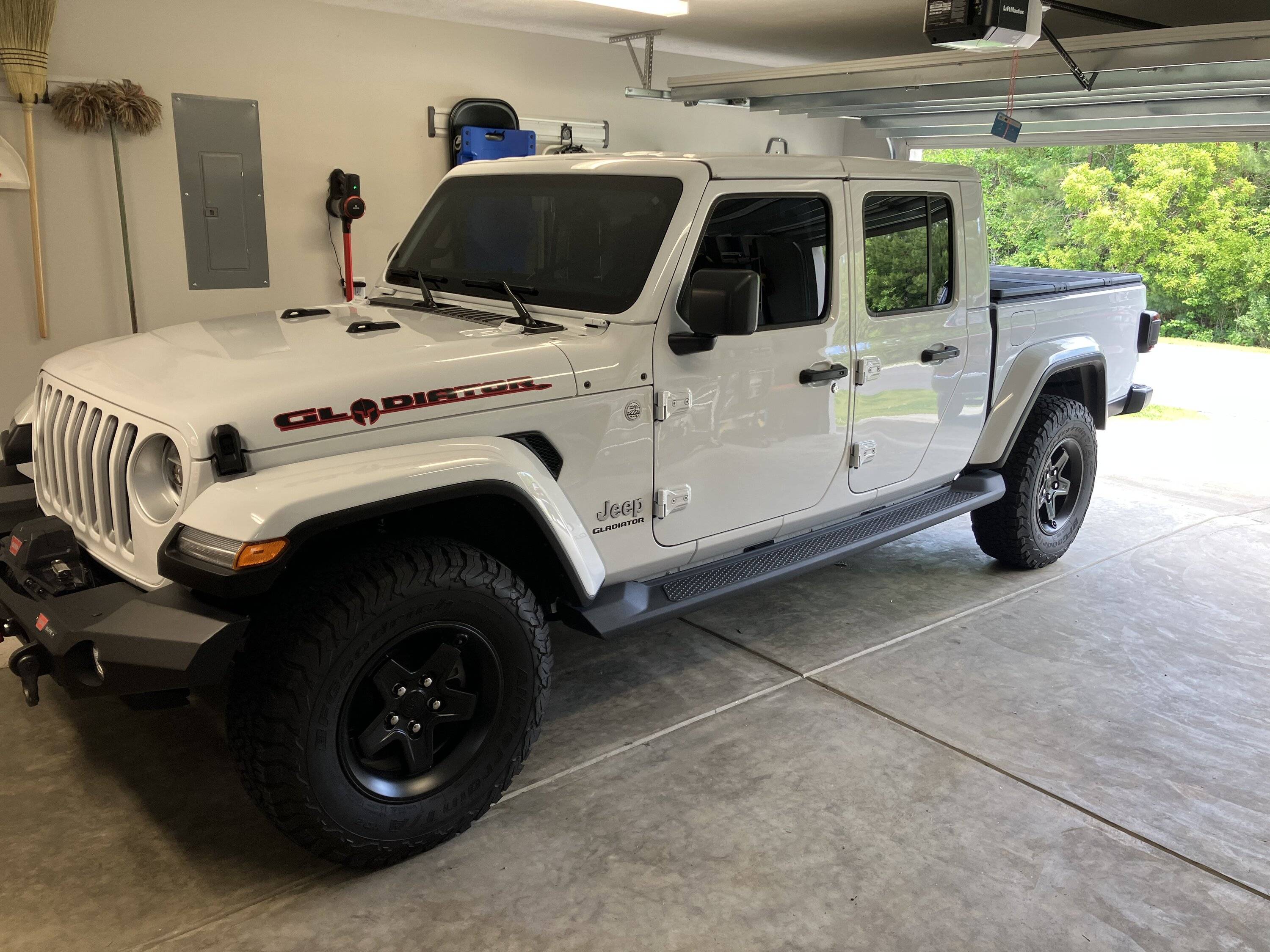 Jeep Gladiator 10hr Detailing Results A06727EE-2721-46A4-9BCA-111F1732D8E0