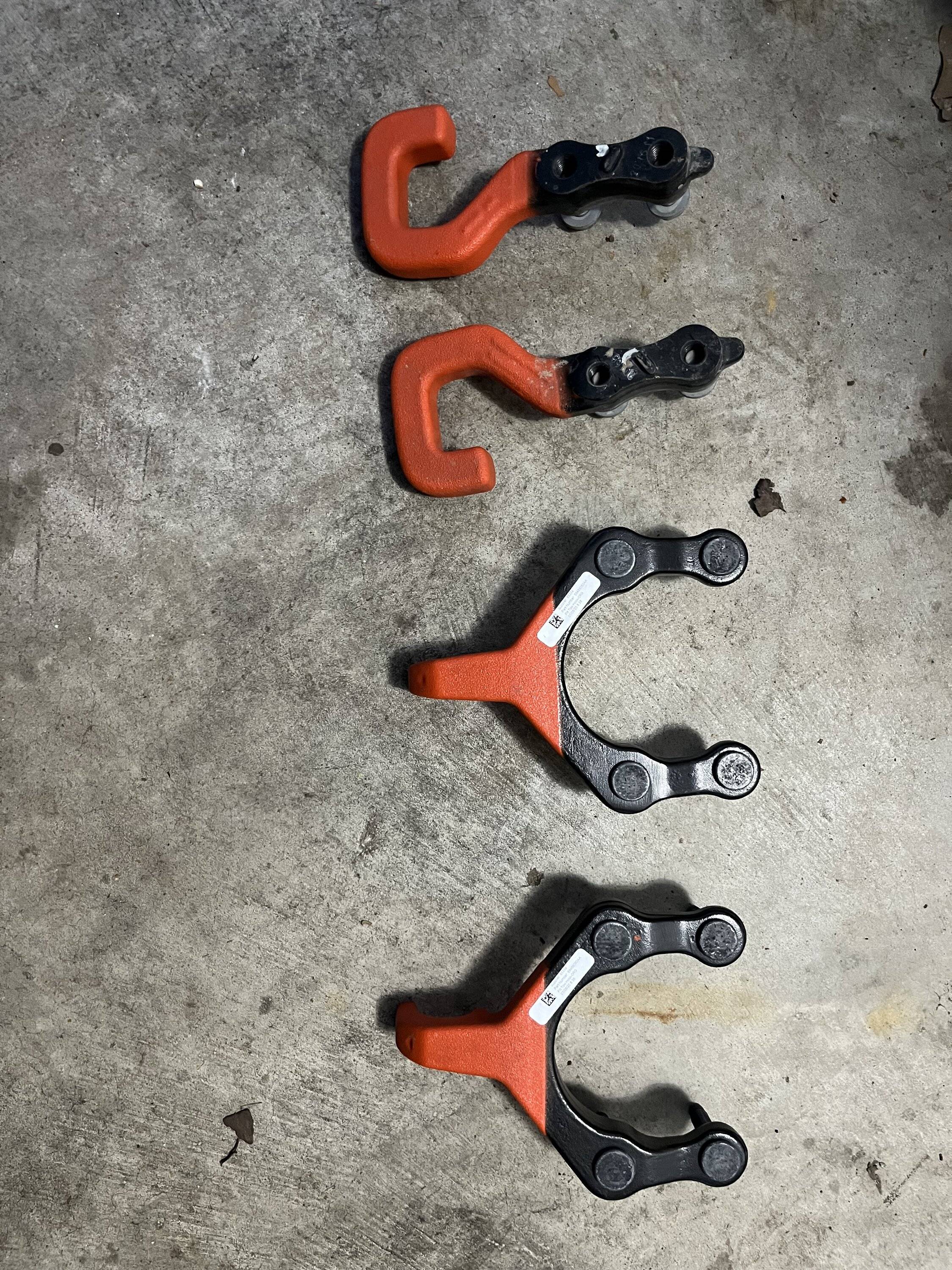 Jeep Gladiator Jeep Mojave Tow Hooks IMG_1605
