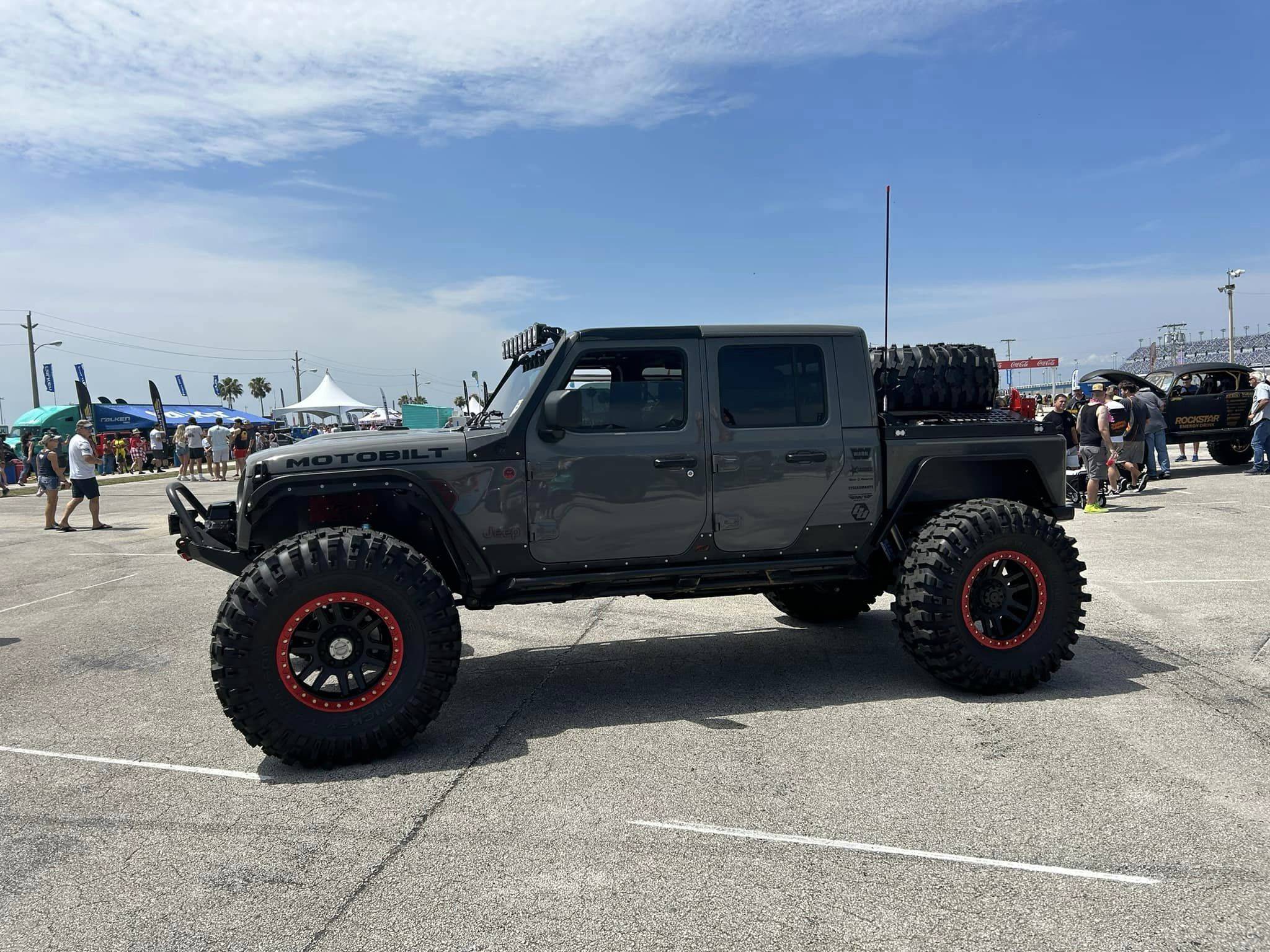 Jeep Gladiator Jeep Beach 2023 (Daytona Beach) – Post Your Photos! 343963530_184133277863004_2049424507669992358_n