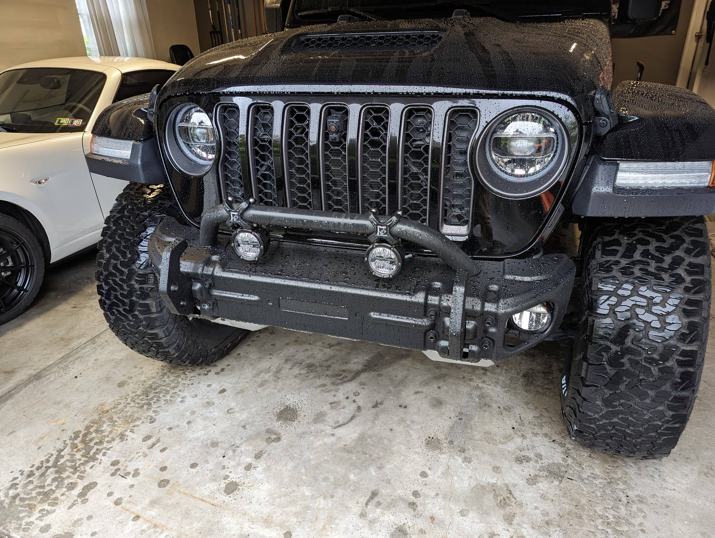 Jeep Gladiator Arcus bumper install PXL_20230430_184251055