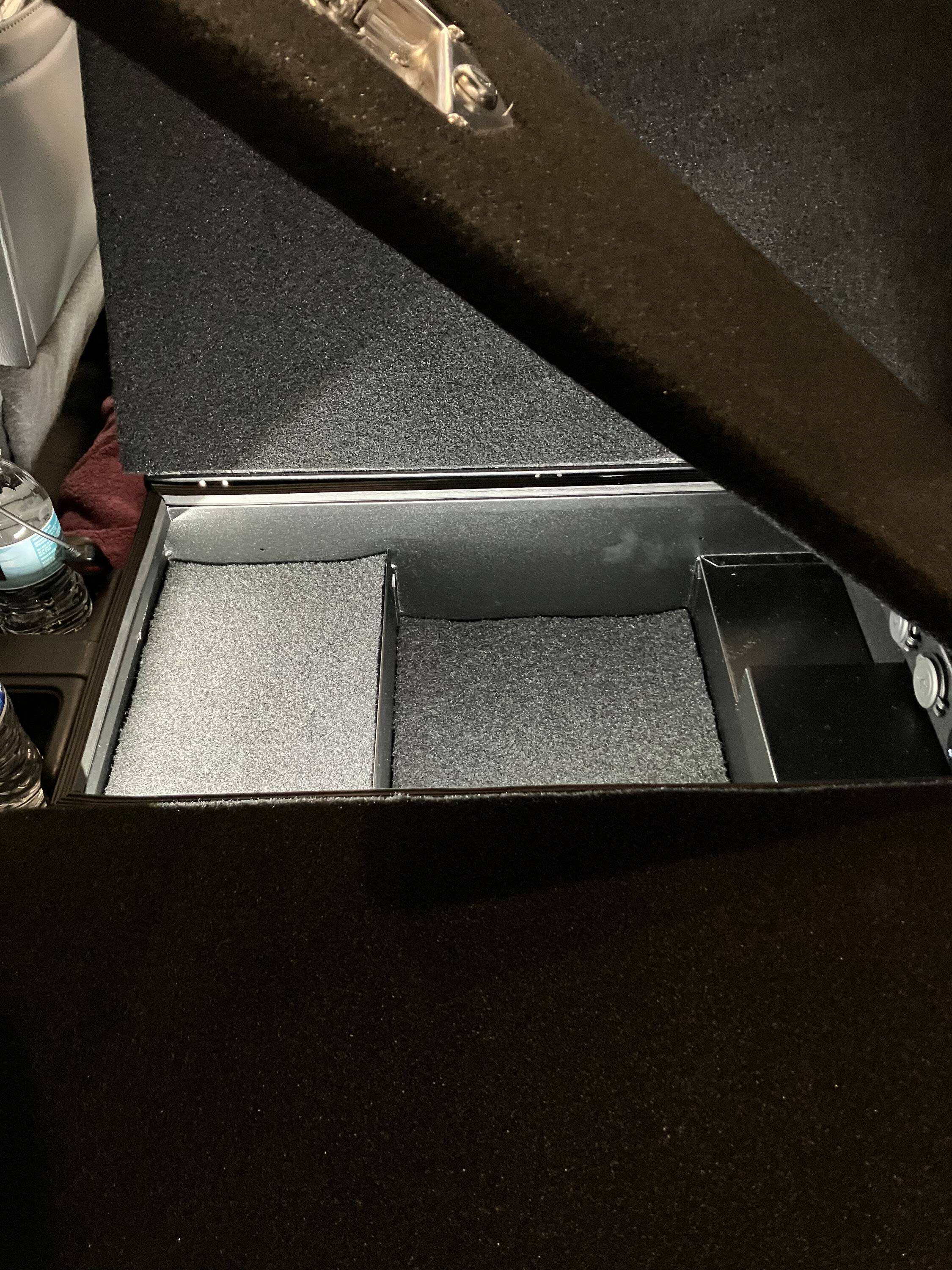 Jeep Gladiator Cargo Dog Rear Seat Delete IMG_4011