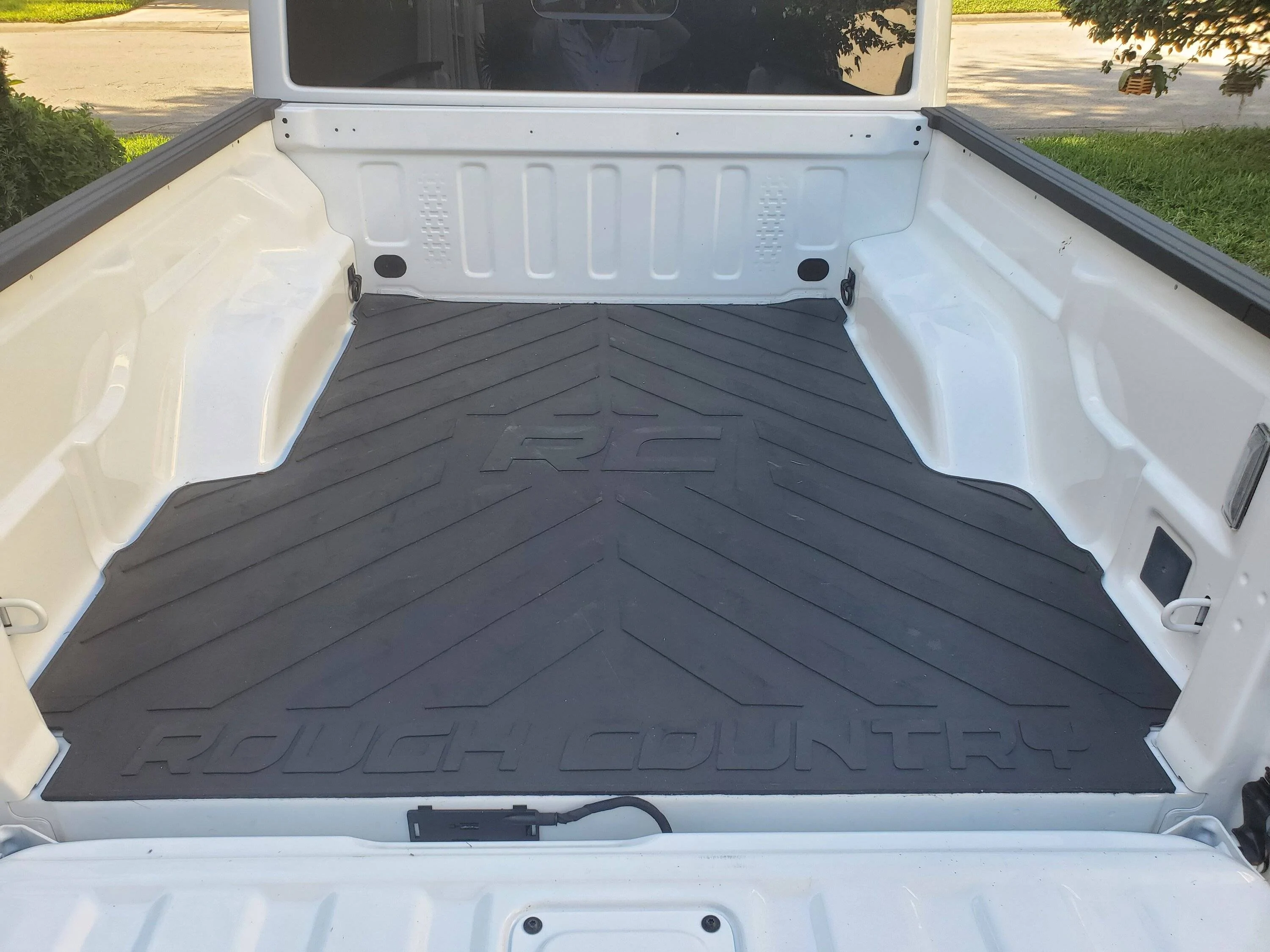 Jeep Gladiator Line-X vs BedRug or others? 20230501_173727