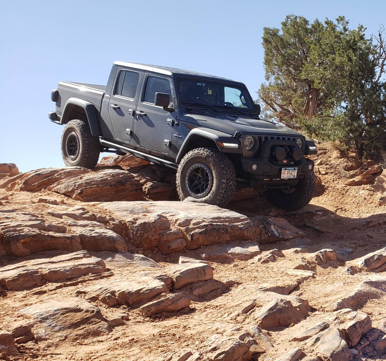 Jeep Gladiator Not a flat! 20230502_084919
