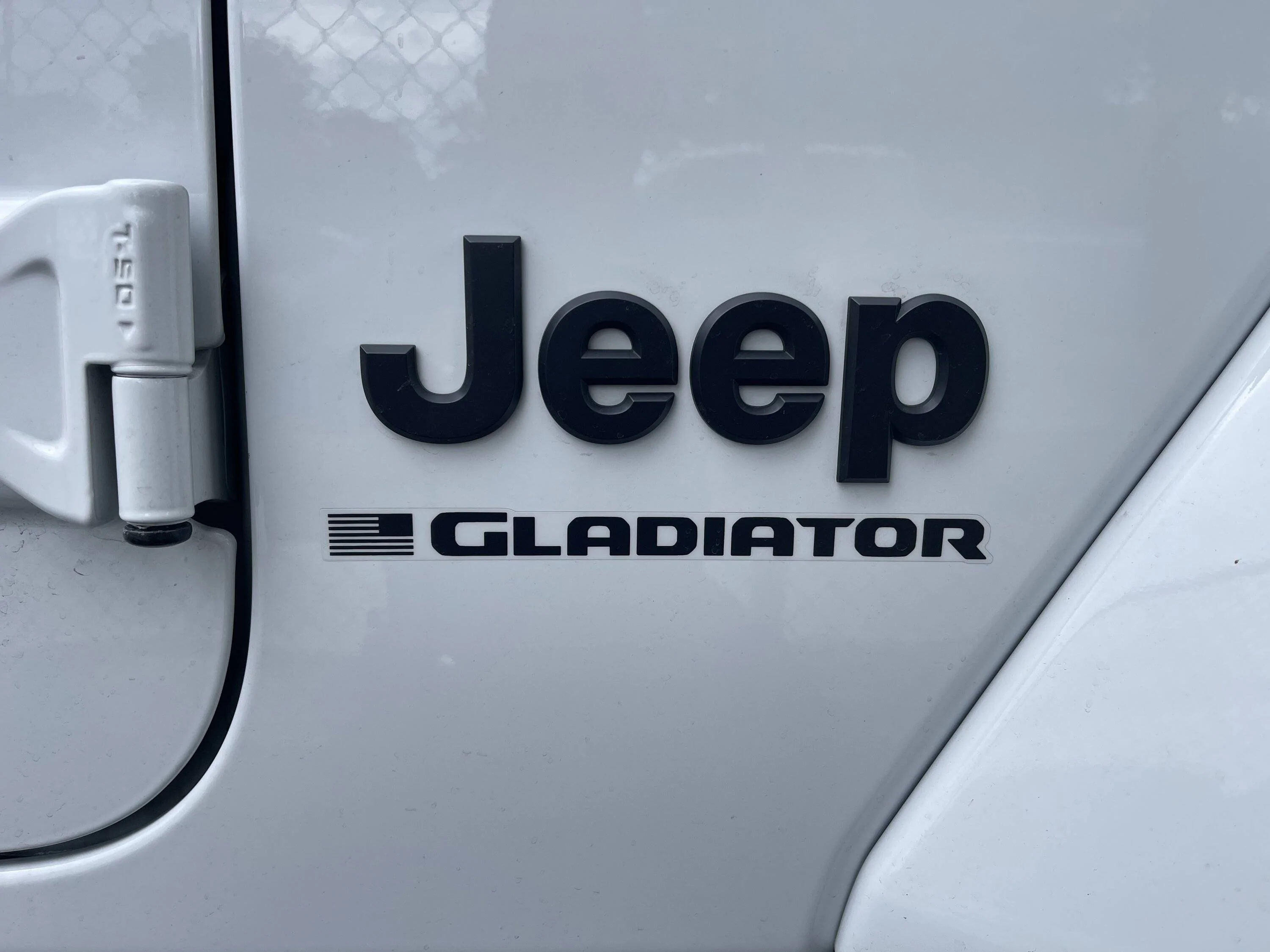 Jeep Gladiator What's New for 2023: Jeep Gladiator - Model Summary 5E61237F-6C85-4EF5-B42B-E3098B6FE46D