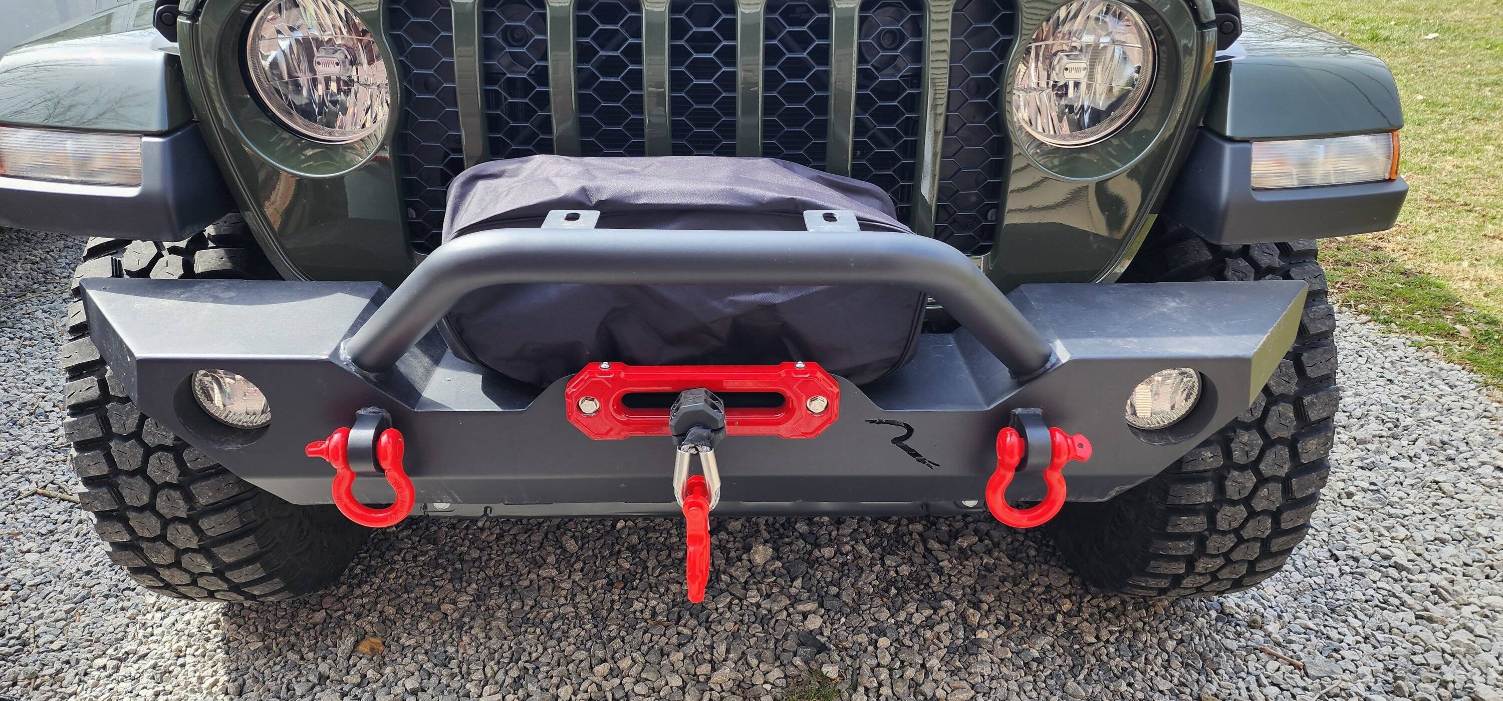 Jeep Gladiator I have decided to be a budget Chinese winch guinea pig installed 4