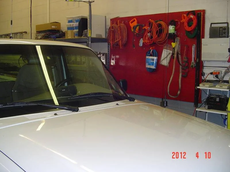 Jeep Gladiator GMRS / CB antenna locations - near A pillar or mid point on hood attachment