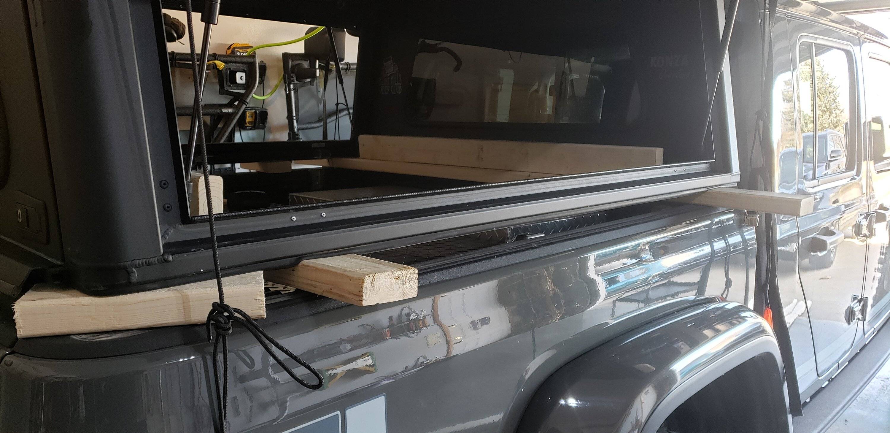 Jeep Gladiator Hanging Alu-Cab Explorer Canopy? 20230219_143952