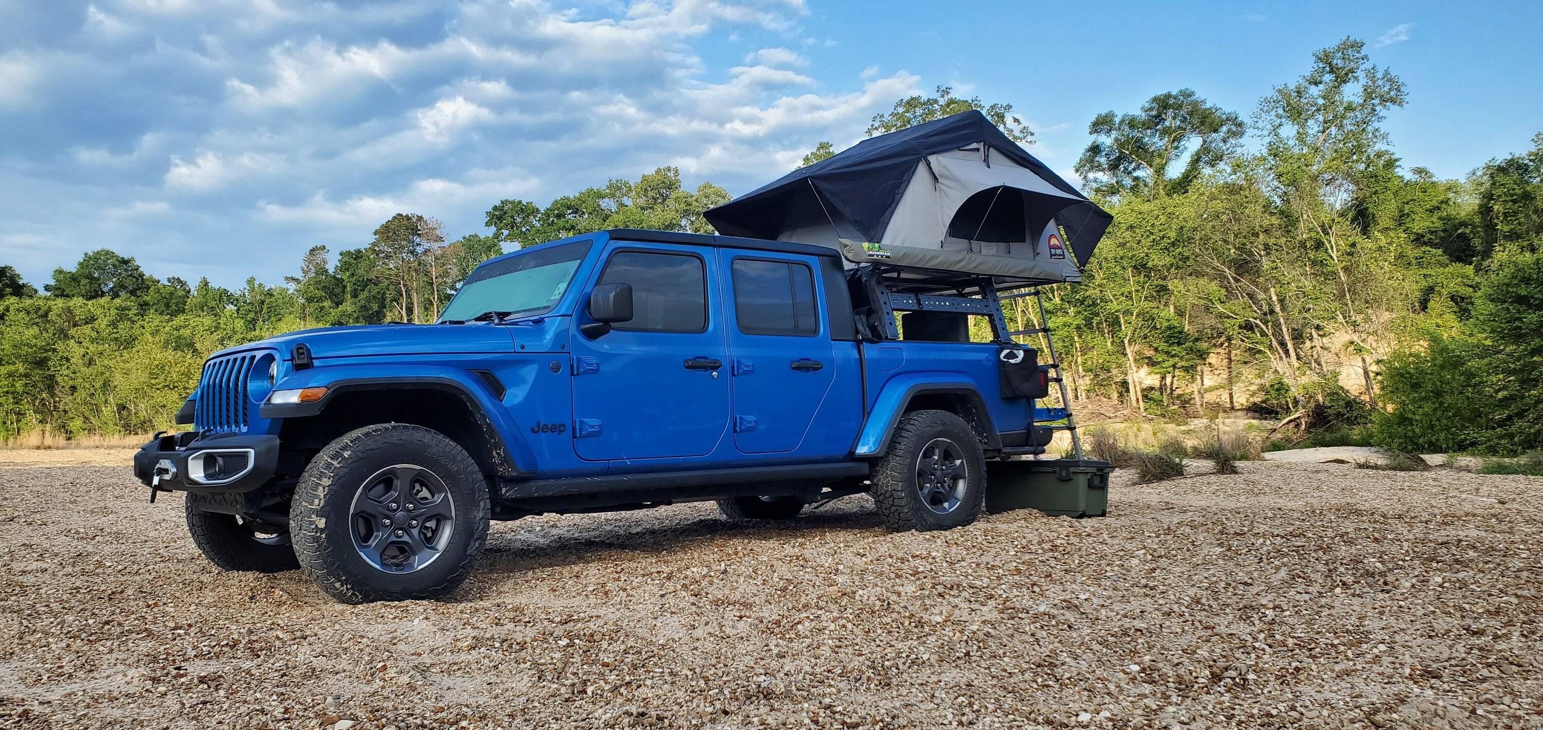 Jeep Gladiator Chris's Sport S Max Tow - Boring Daily 'Build' 20230423_072658