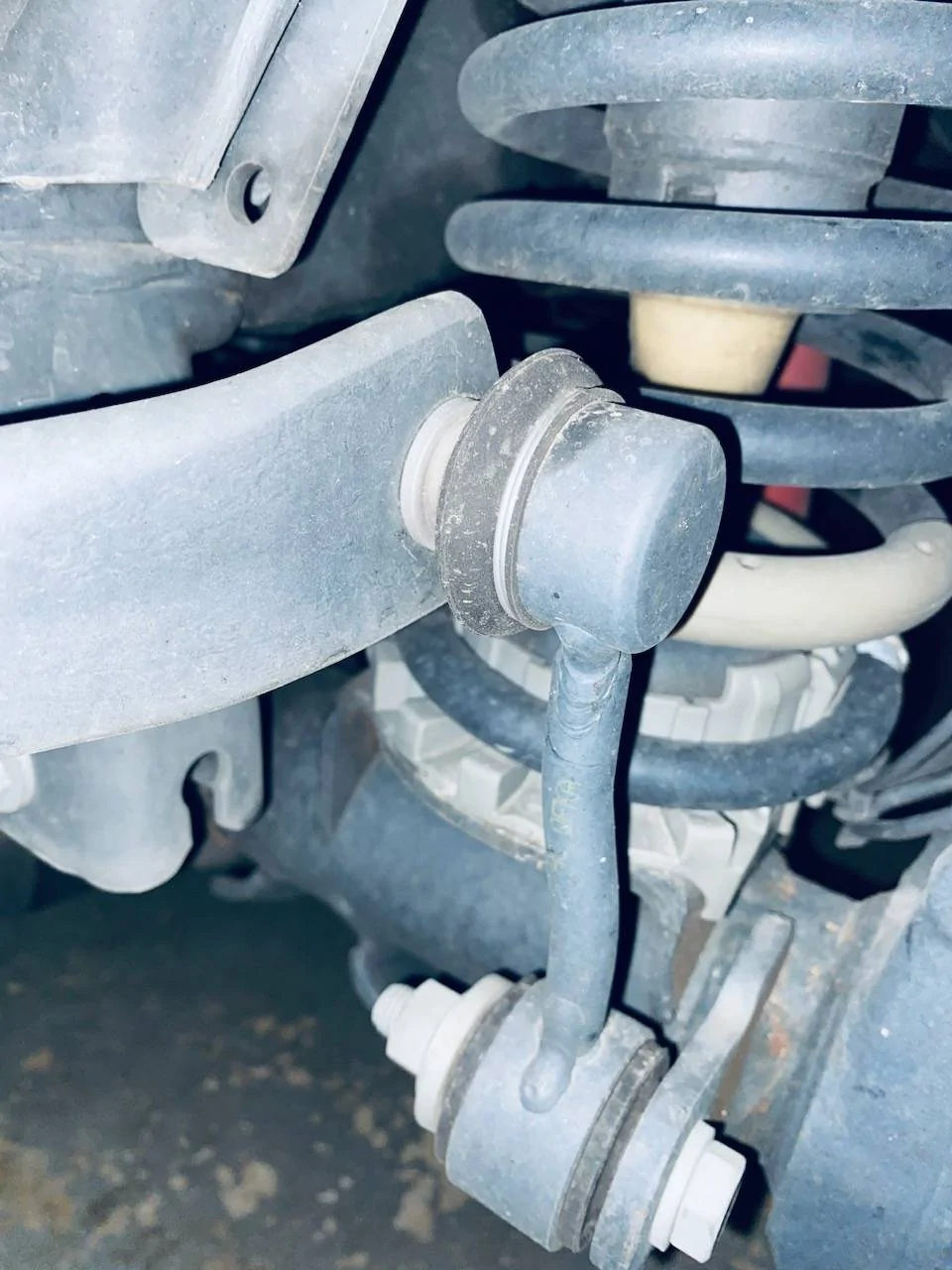 Jeep Gladiator Does anyone elses isolators look like some sort of upgrade like mine? FullSizeR