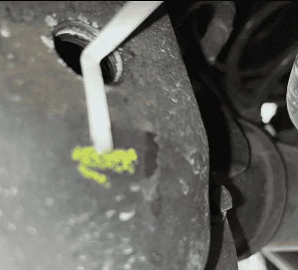 Jeep Gladiator Leaking axle seal? Screen Shot 2023-05-05 at 1.35.05 AM