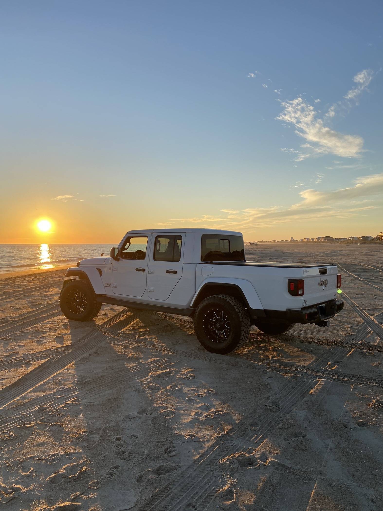 Jeep Gladiator 35" Wheel & Tire Combos - Let's see 'em! IMG_6999