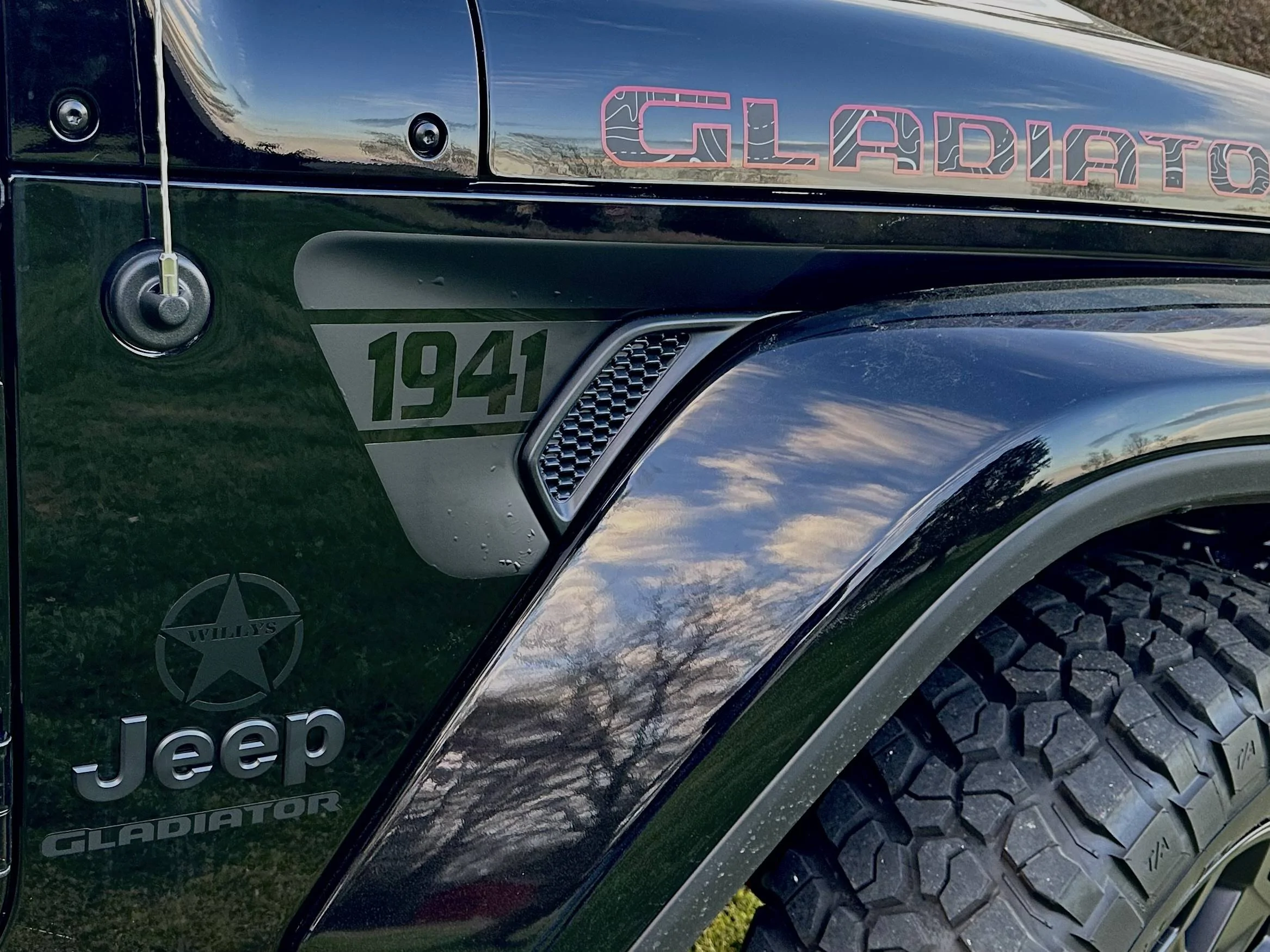 Jeep Gladiator EcoDiesel badge IMG_1675