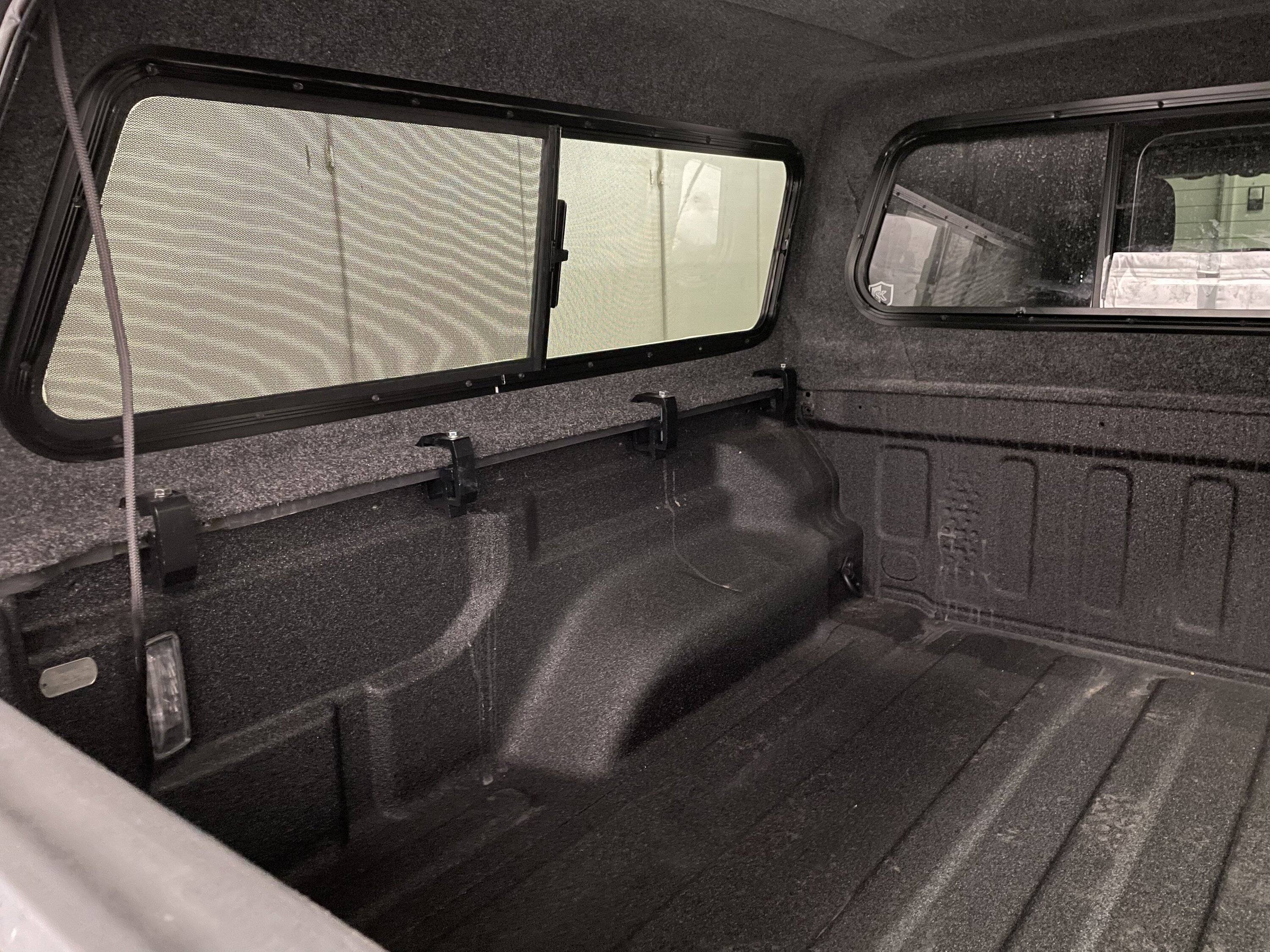 Jeep Gladiator Are cap gloss black A828C676-2A6B-46B3-81CC-254999192BBE