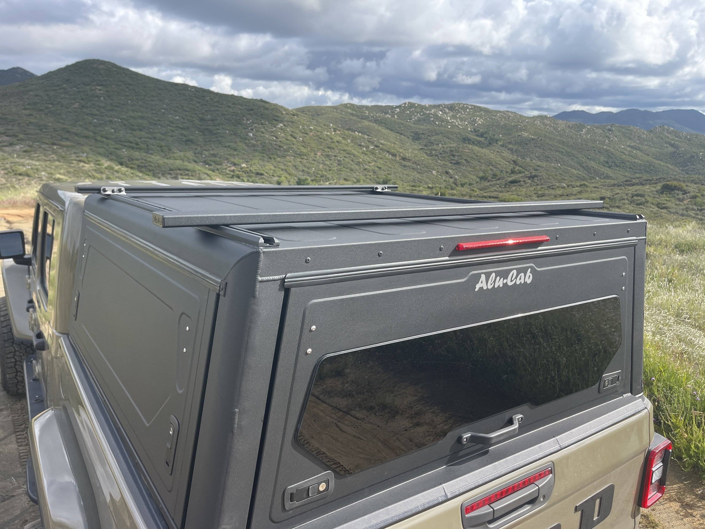 Jeep Gladiator Hard Shell Camper options? IMG_3605
