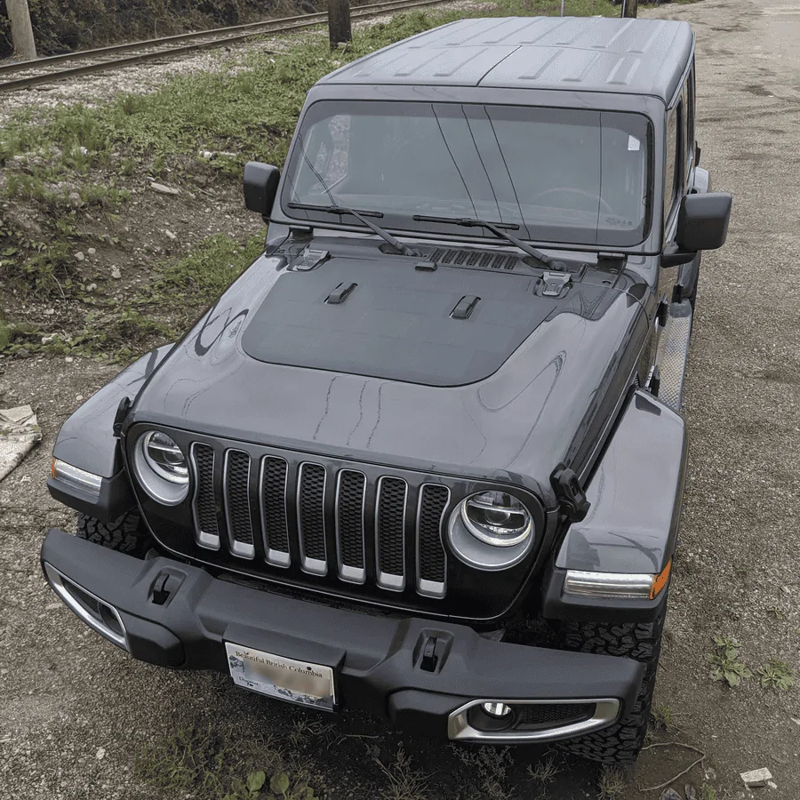 Jeep Gladiator If you could pick the hood, standard Sport style, Rubicon or Mojave? 1683361210379