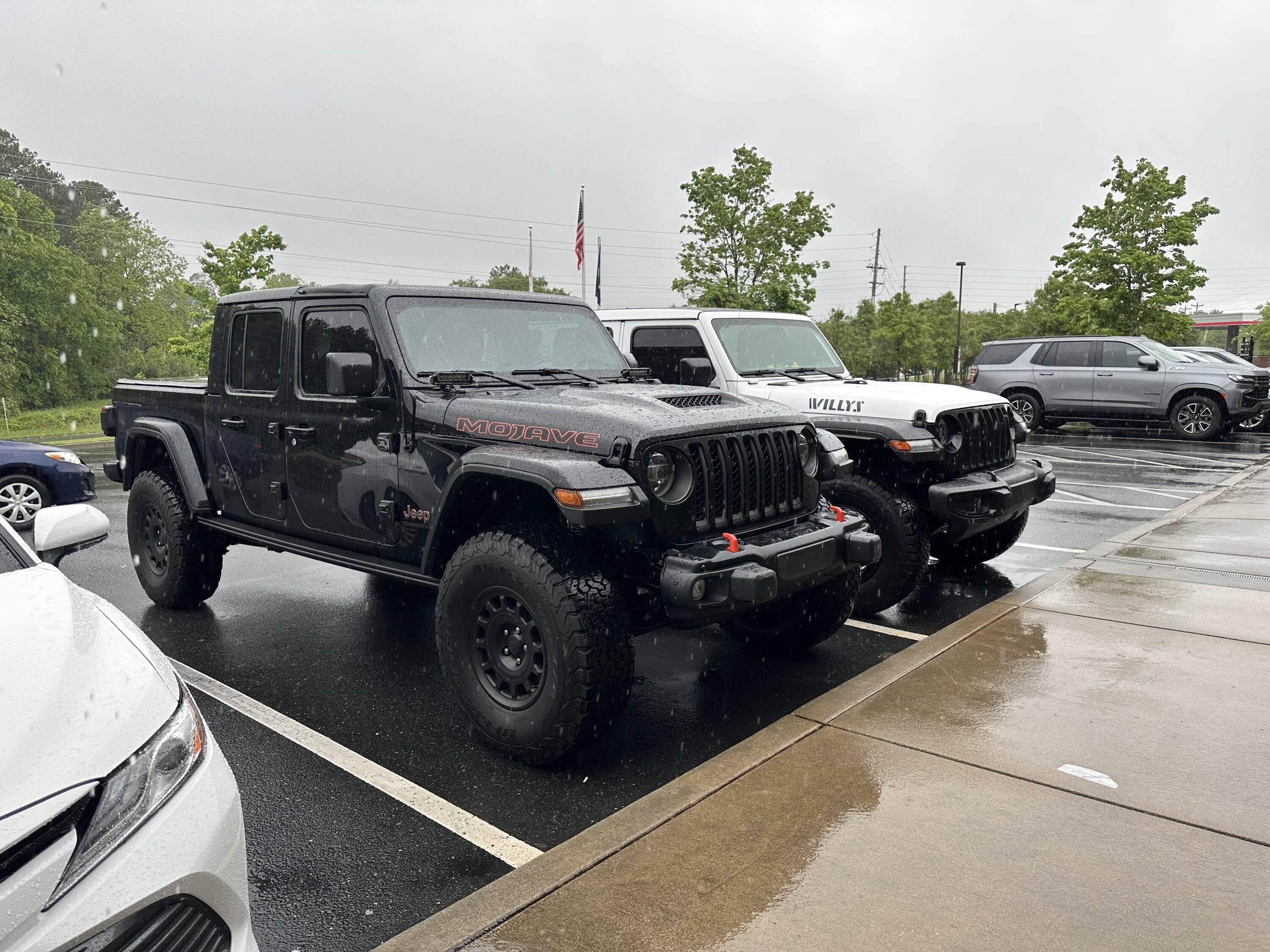 Jeep Gladiator Worn drag link, replace tie rod or ride it out? IMG_2320