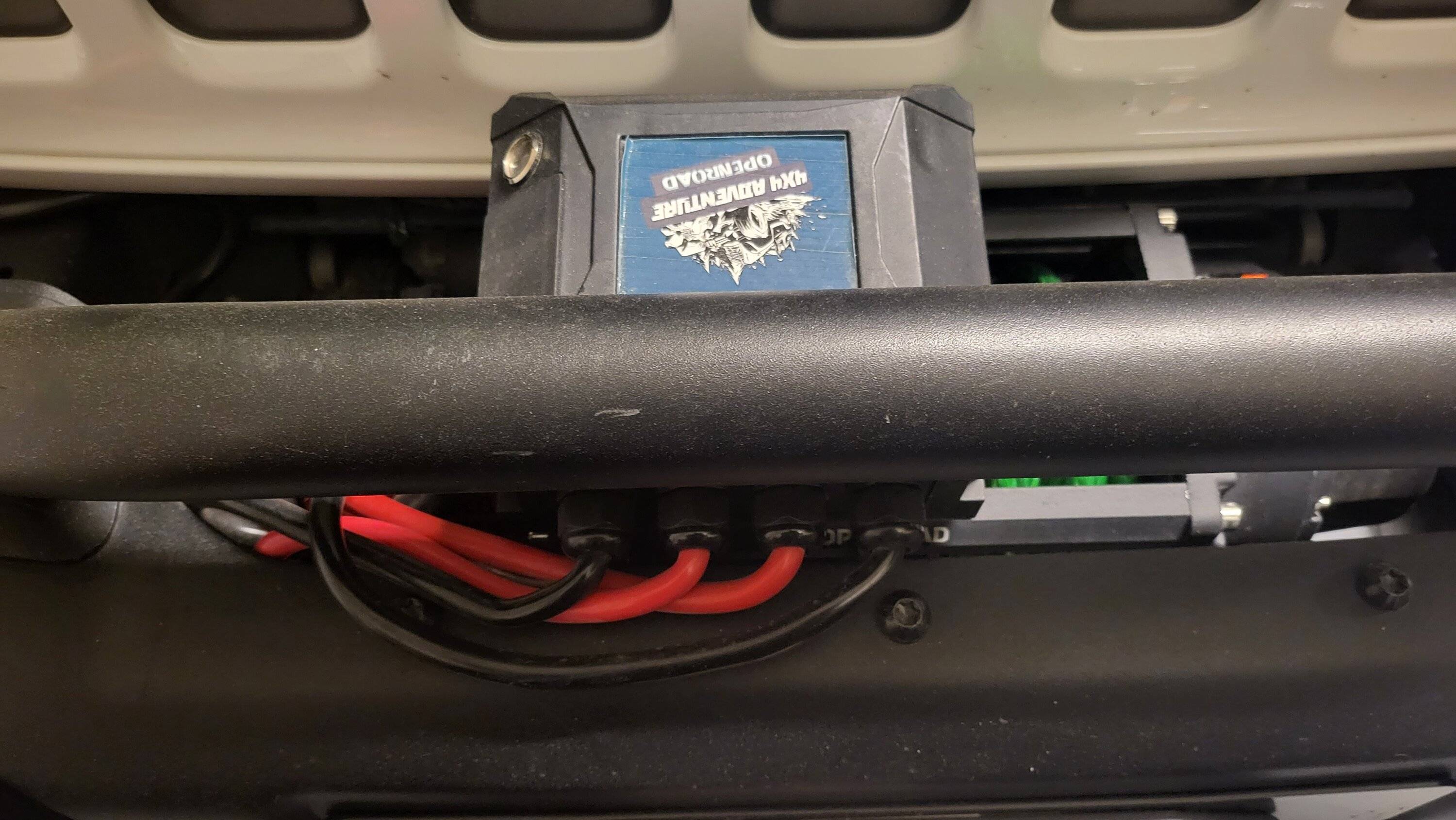 Jeep Gladiator Openroad winch - cable impacting grille 20230506_074252