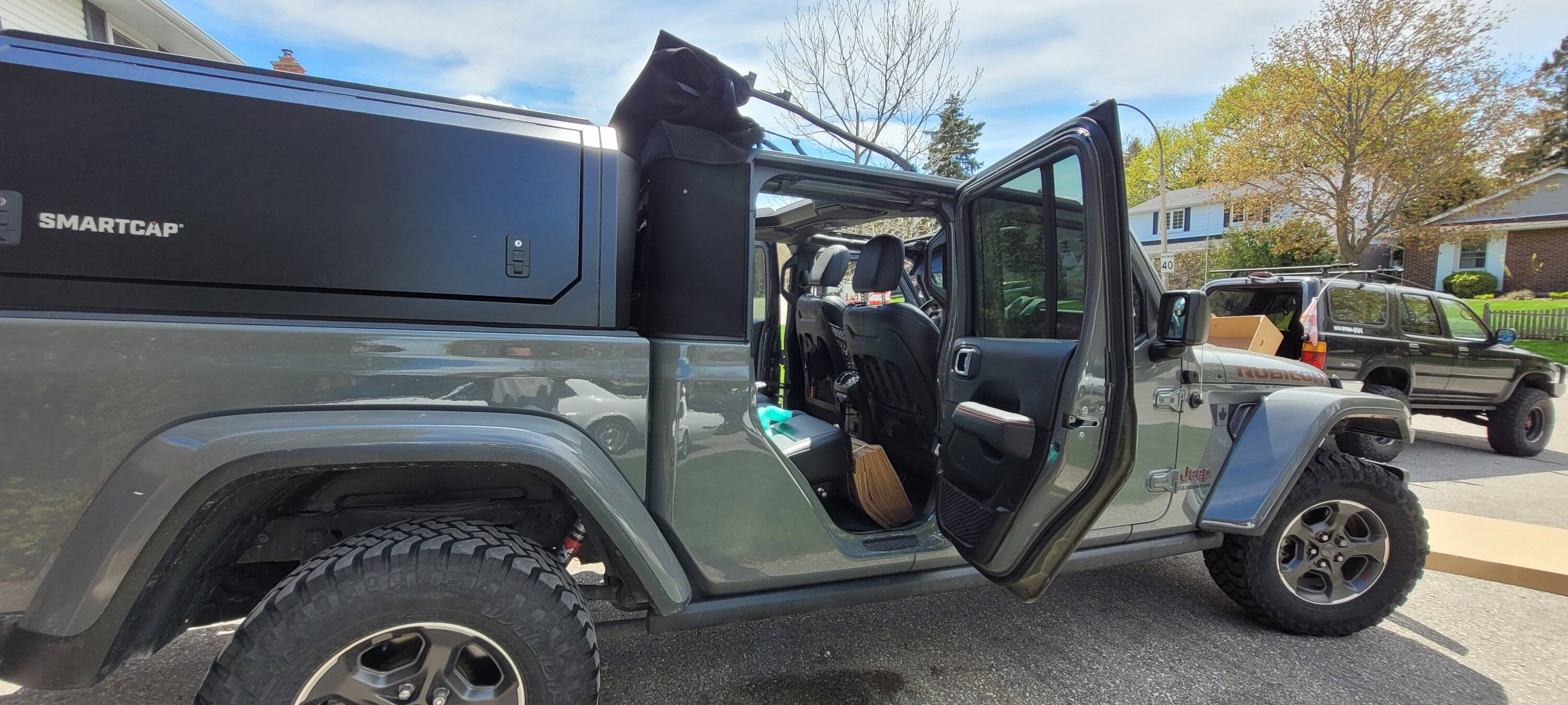 Jeep Gladiator Looking to buy a soft top and I have an rsi smartcap 20230506_133445