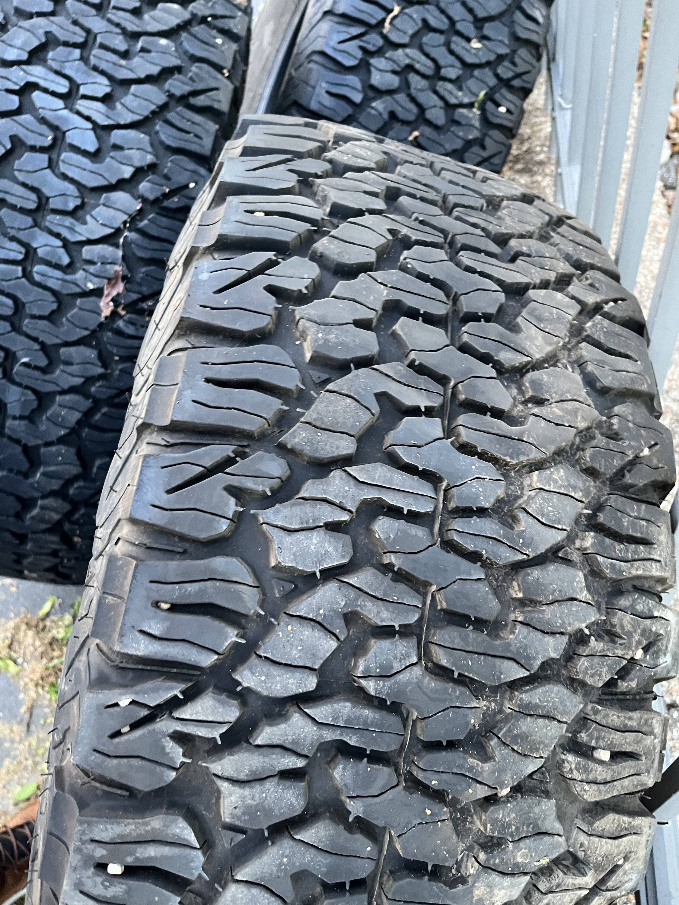 Jeep Gladiator Five 315/70/r17 KO2s IMG_1613
