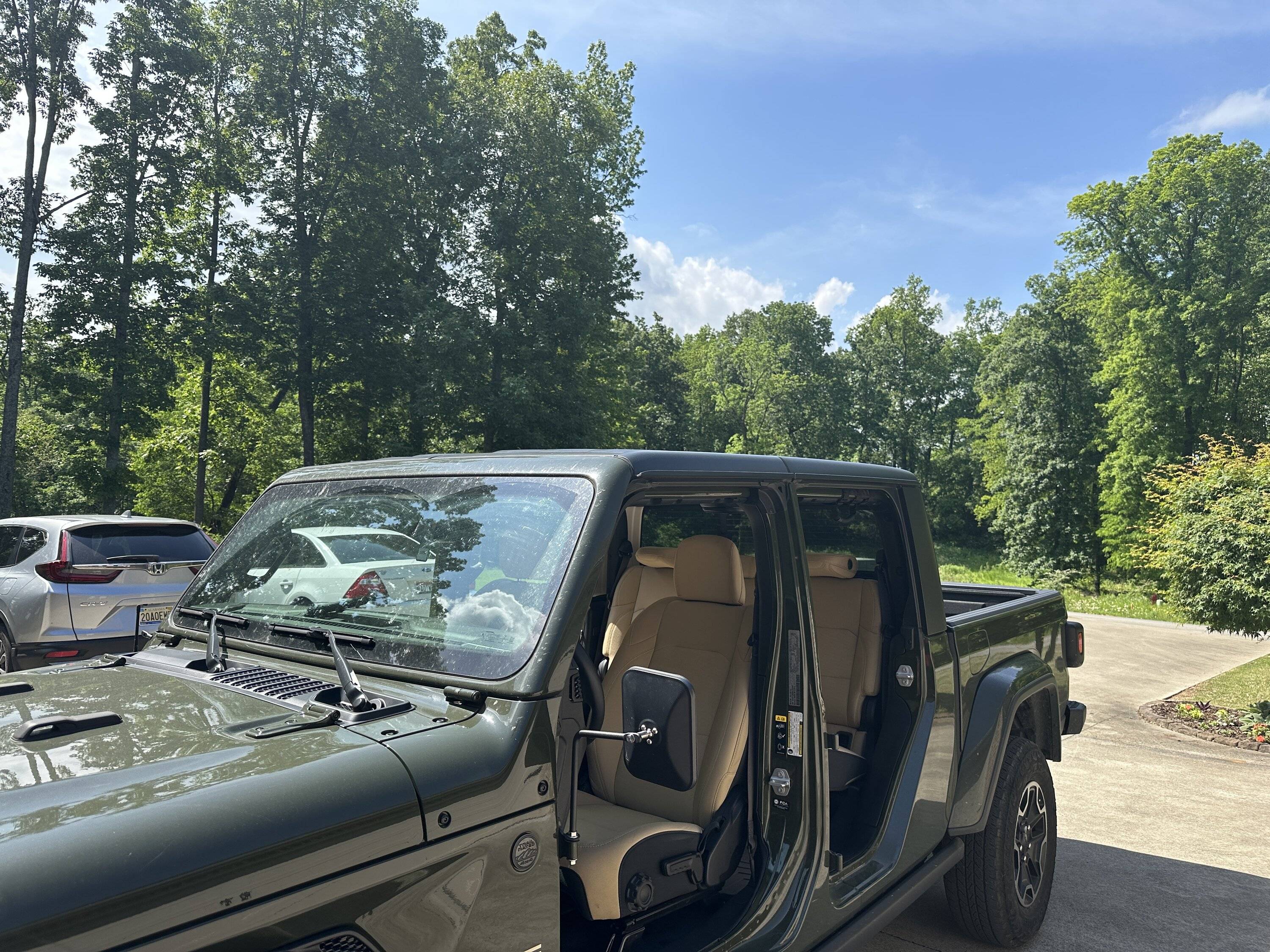 Jeep Gladiator Textured black hard top IMG_0067