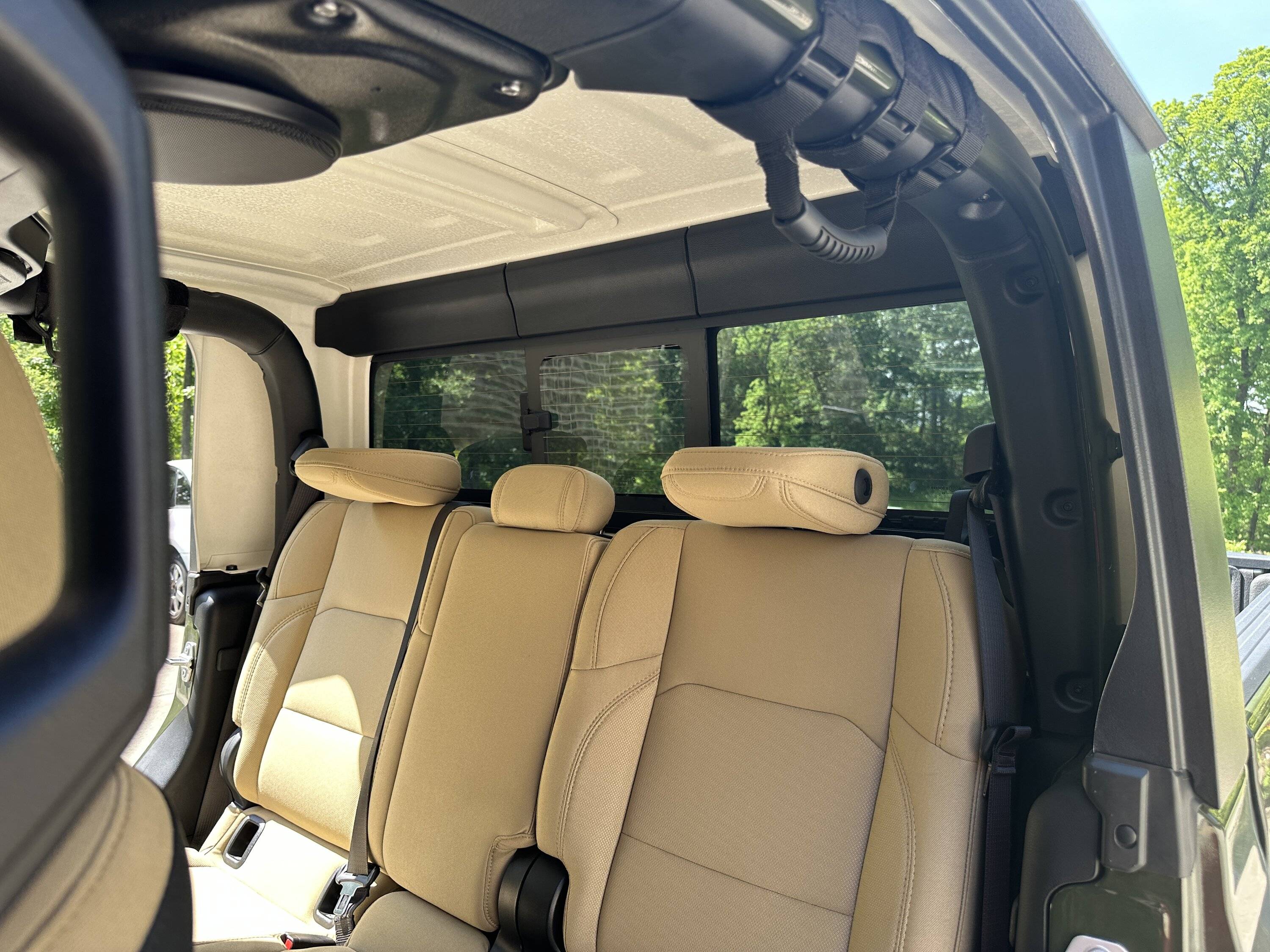 Jeep Gladiator Textured black hard top IMG_0072