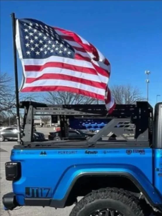Jeep Gladiator Identify this flag mount flag mount