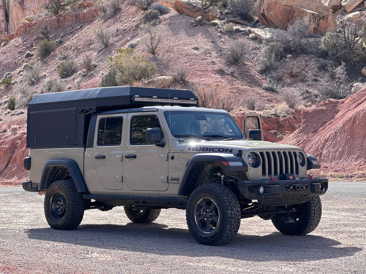Jeep Gladiator Wanda the Wanderer: JTRD with Alu-Cab Canopy Camper IMG_1398