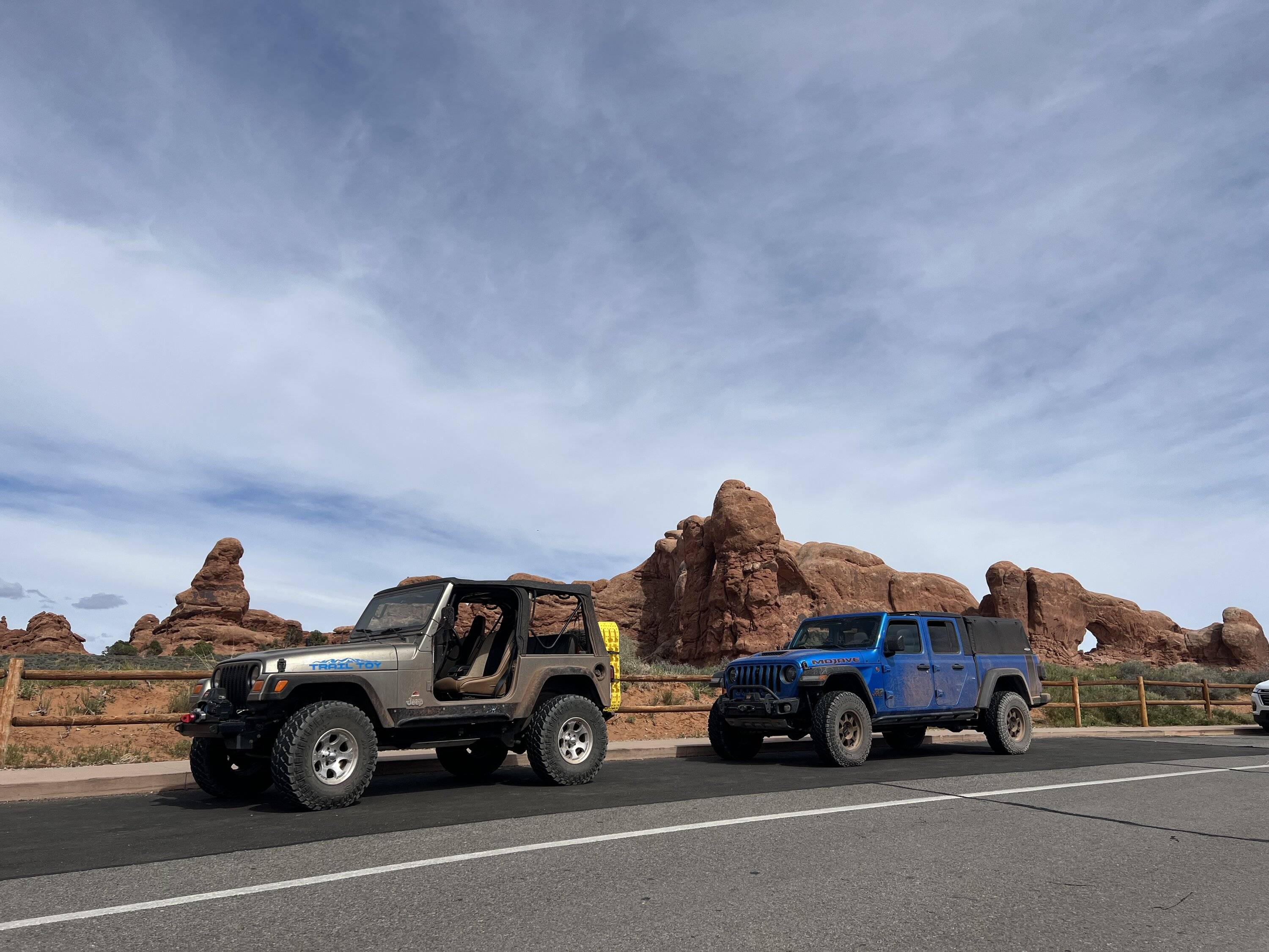 Jeep Gladiator Jeeps Parking Next To Jeeps IMG_3079