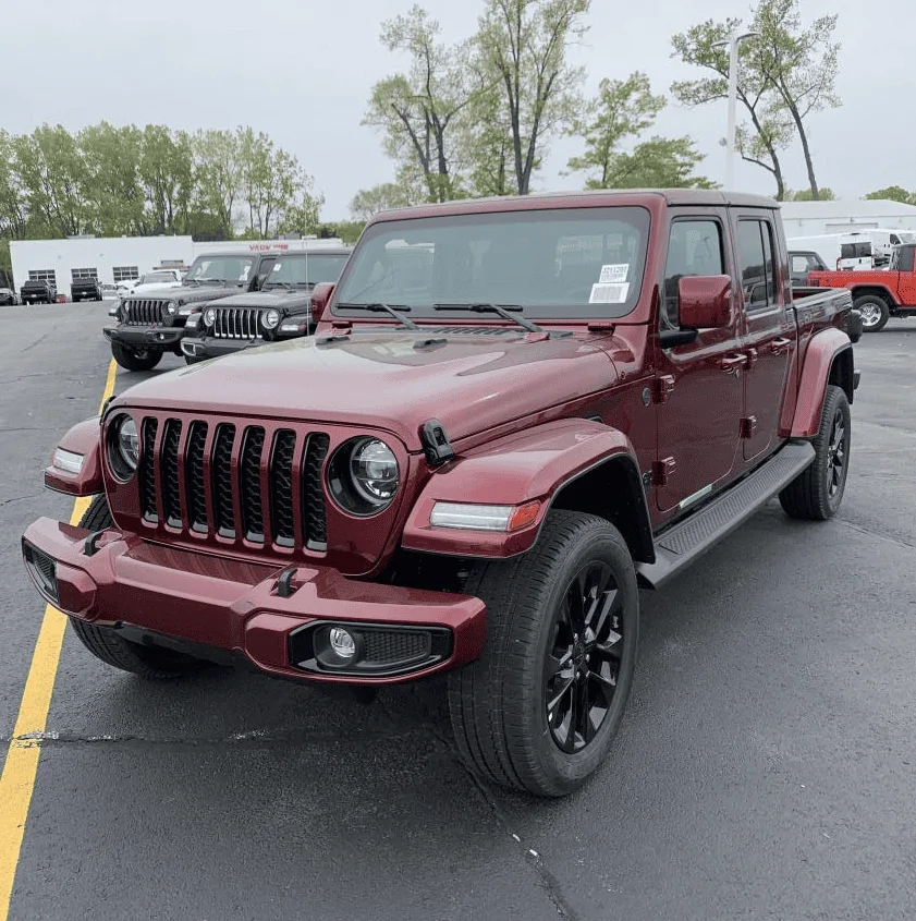 Jeep Gladiator Should I lift the Gladiator or not? 2021 Gladiator