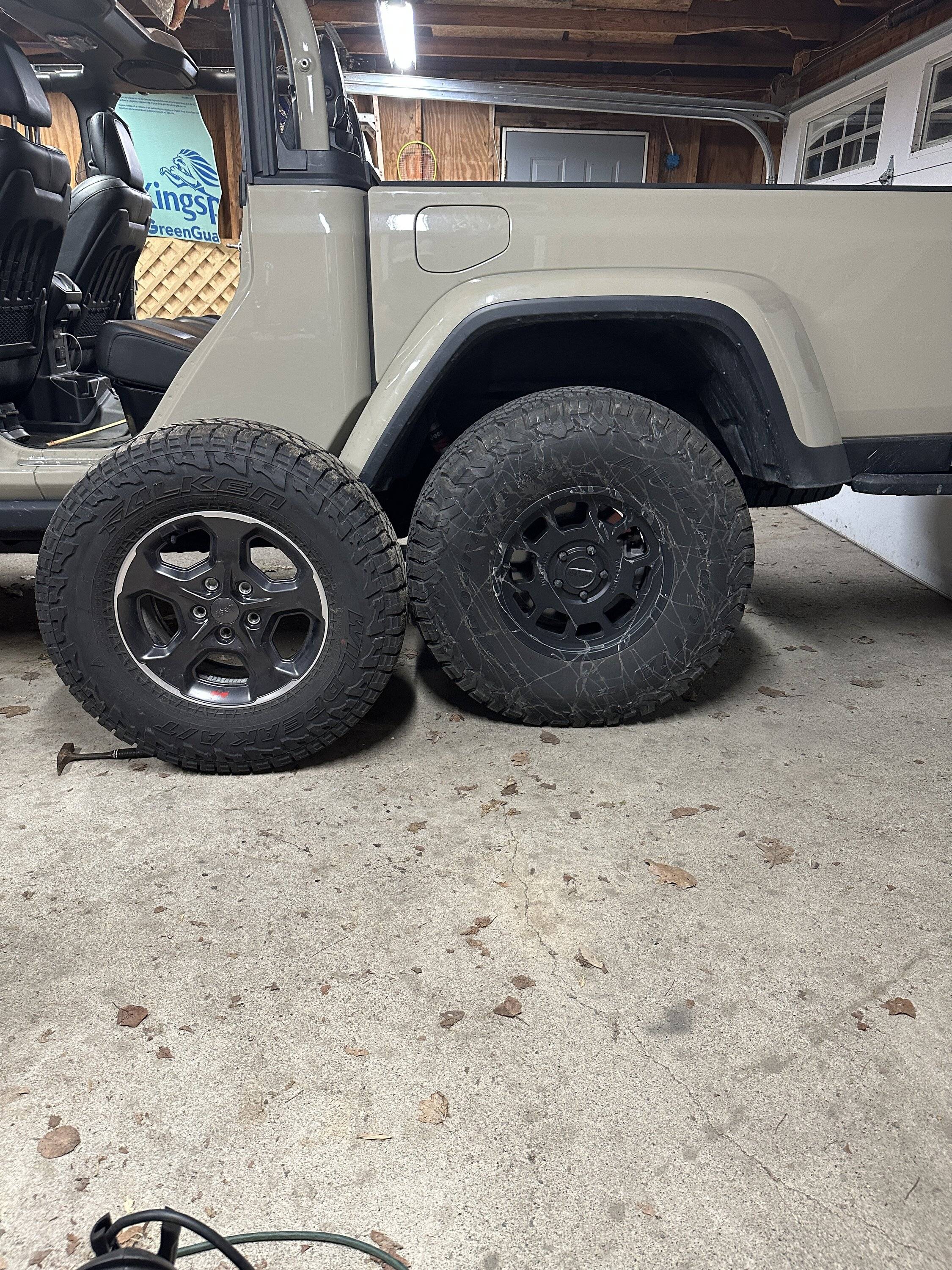 Jeep Gladiator Wheel offset to get optimal tire poke? B9661735-7E78-4FE3-ABE5-775625539596