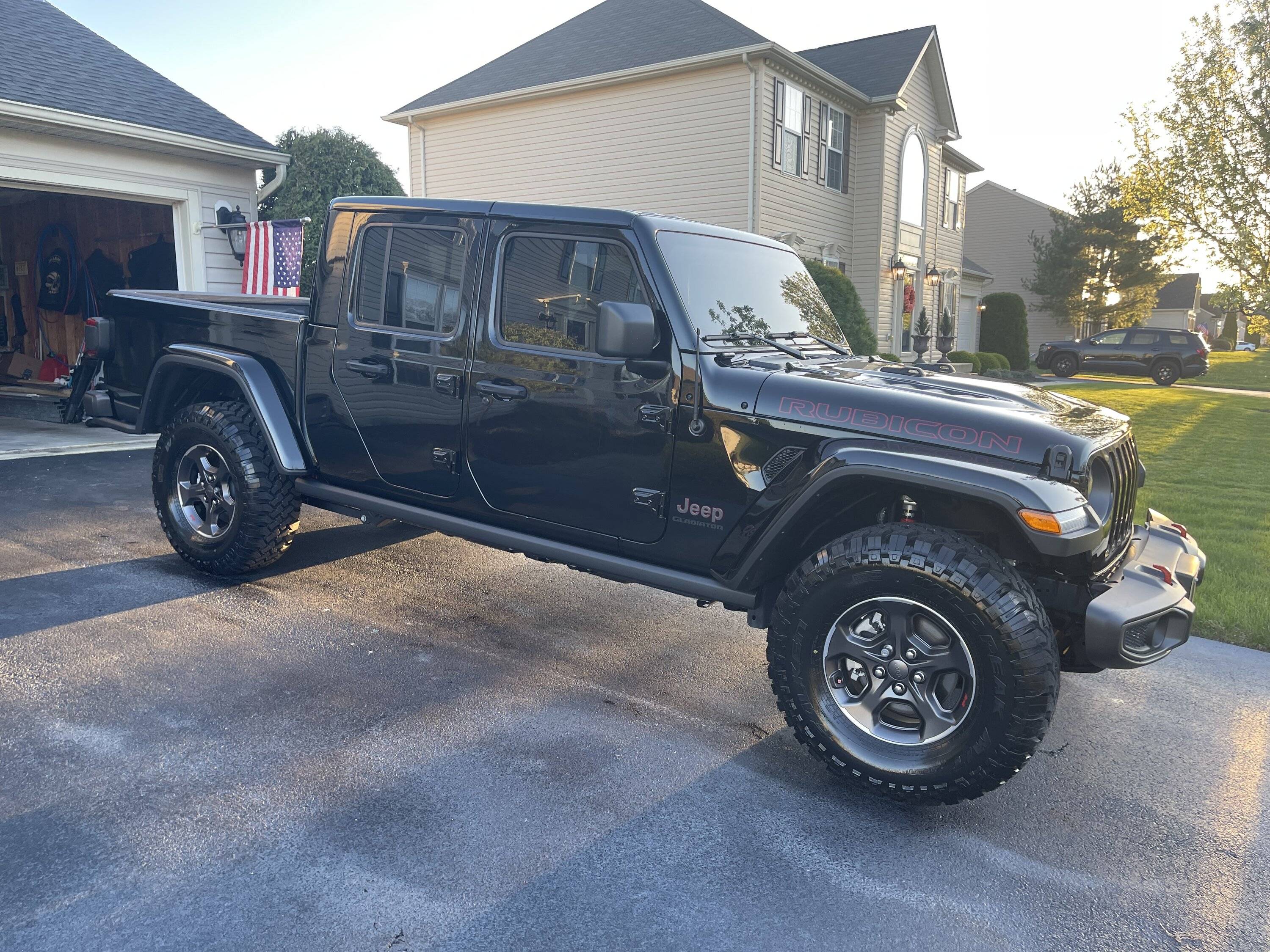 Jeep Gladiator Gladiator = Tank! IMG_3830.JPG
