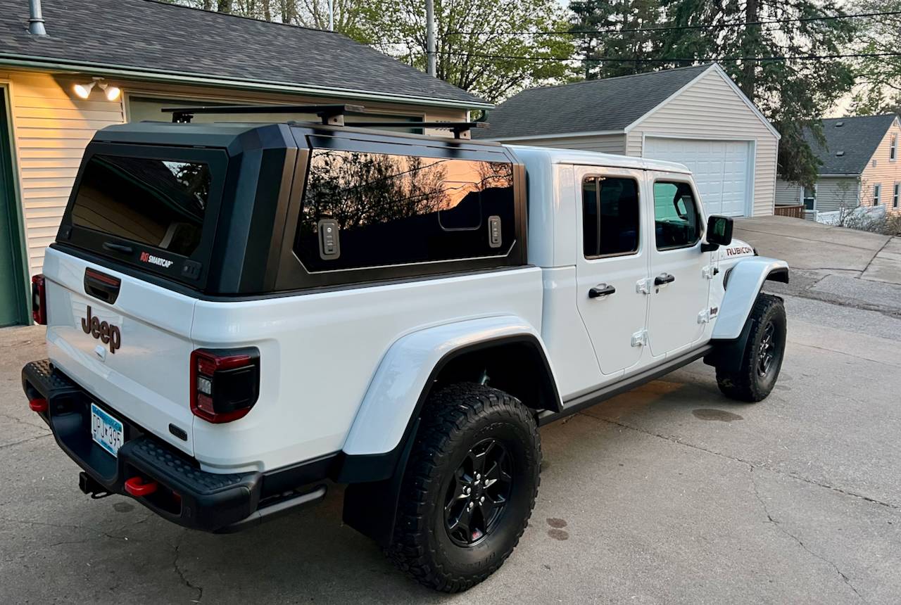 Jeep Gladiator RSI SmartCap Evo w/bars -- Minnesota IMG_1967