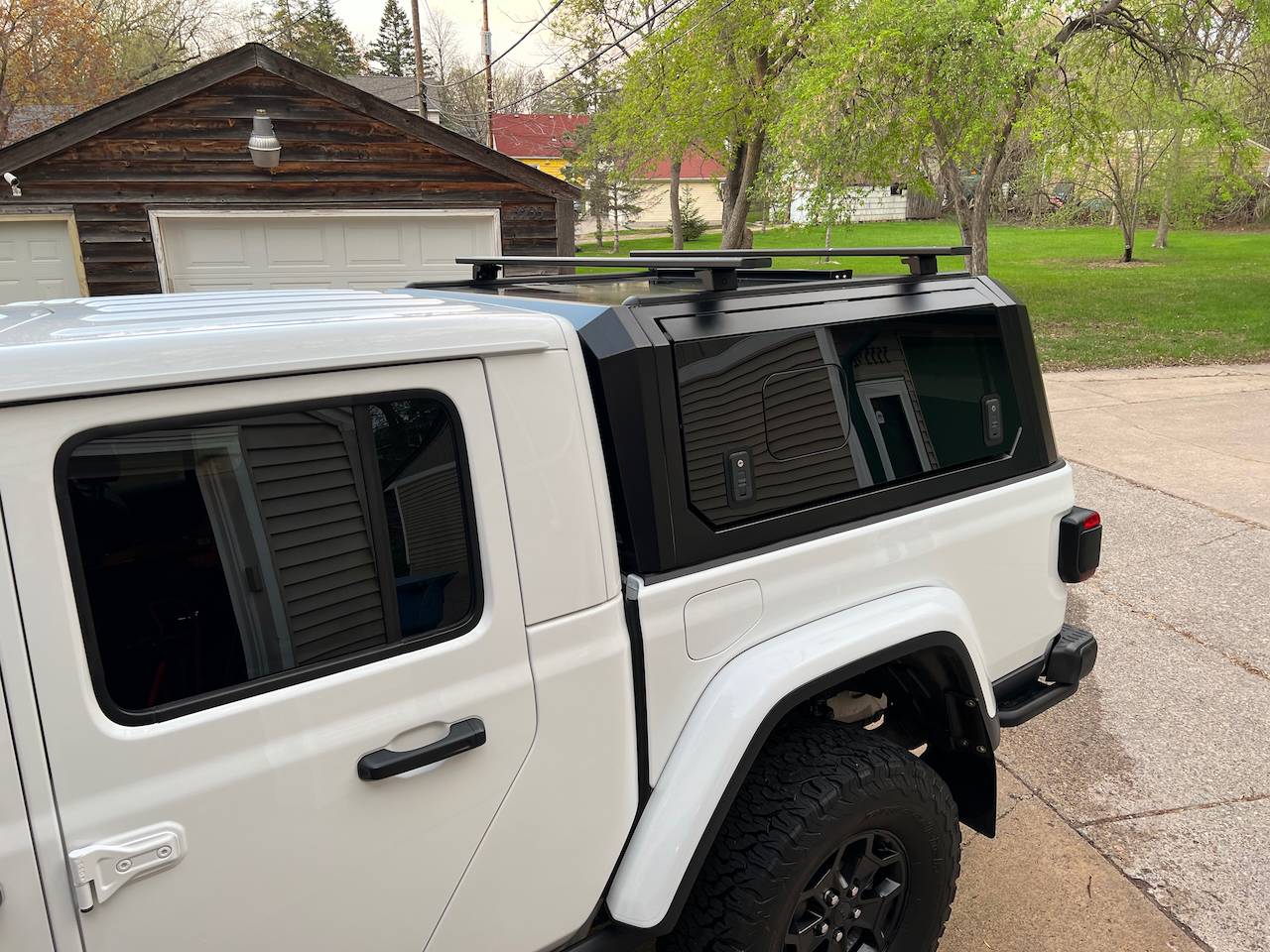 Jeep Gladiator RSI SmartCap Evo w/bars -- Minnesota IMG_1959