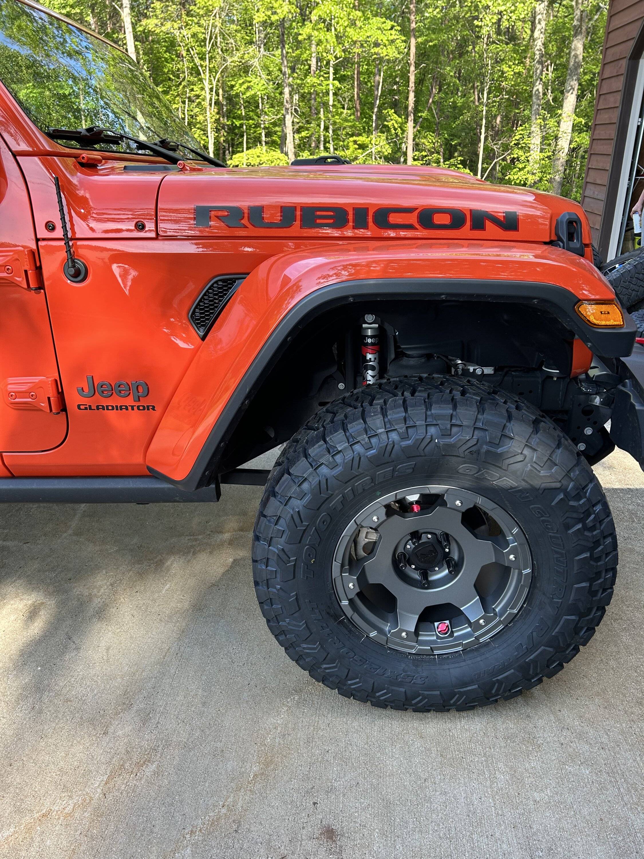 Jeep Gladiator Black is played out, let's see some colored rims E6F1AB05-8C9B-43D7-B58B-0C4E55FC3D50