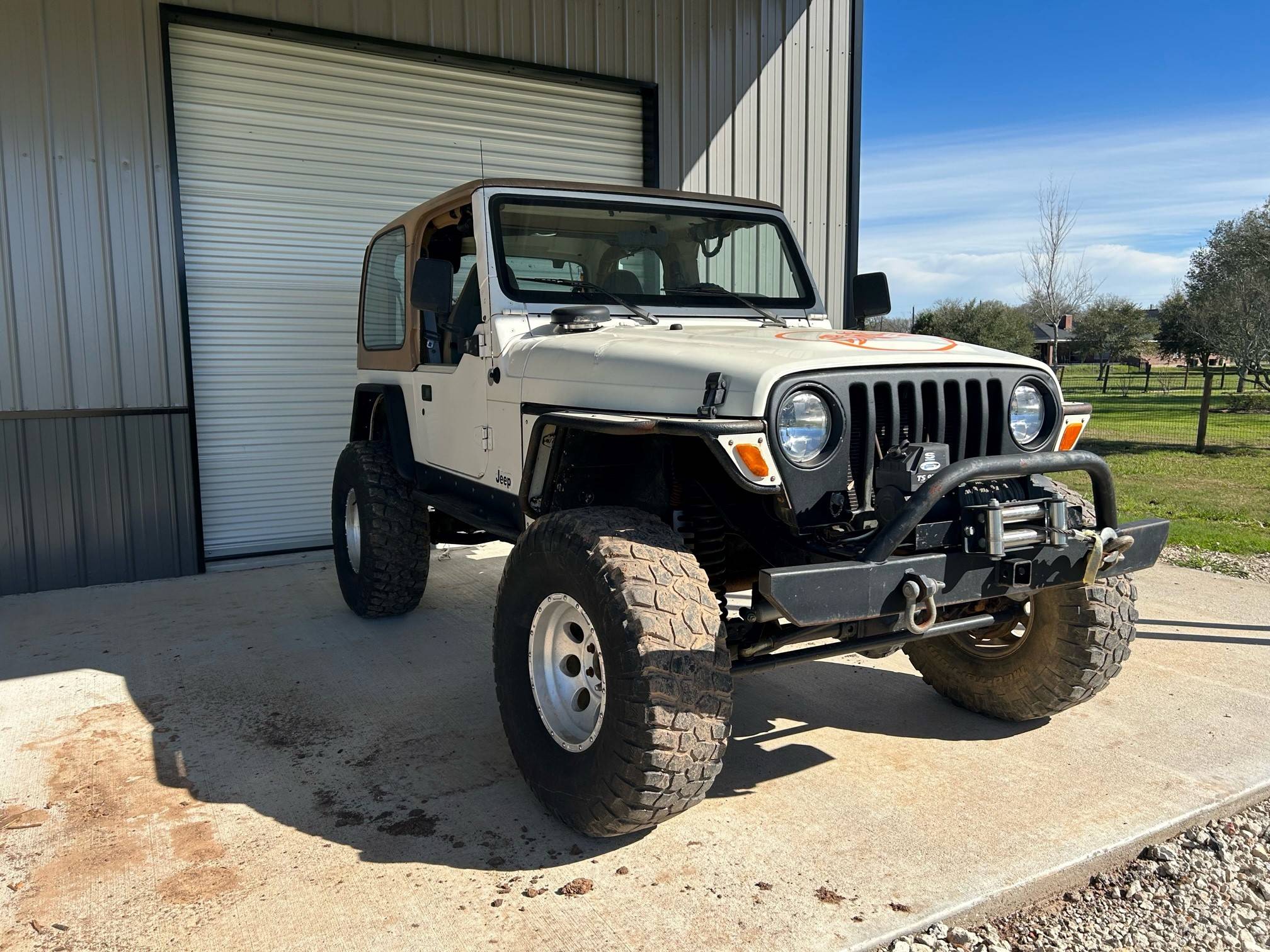 Jeep Gladiator TJ owner thinking about moving on to a JT - input wanted. TJ9