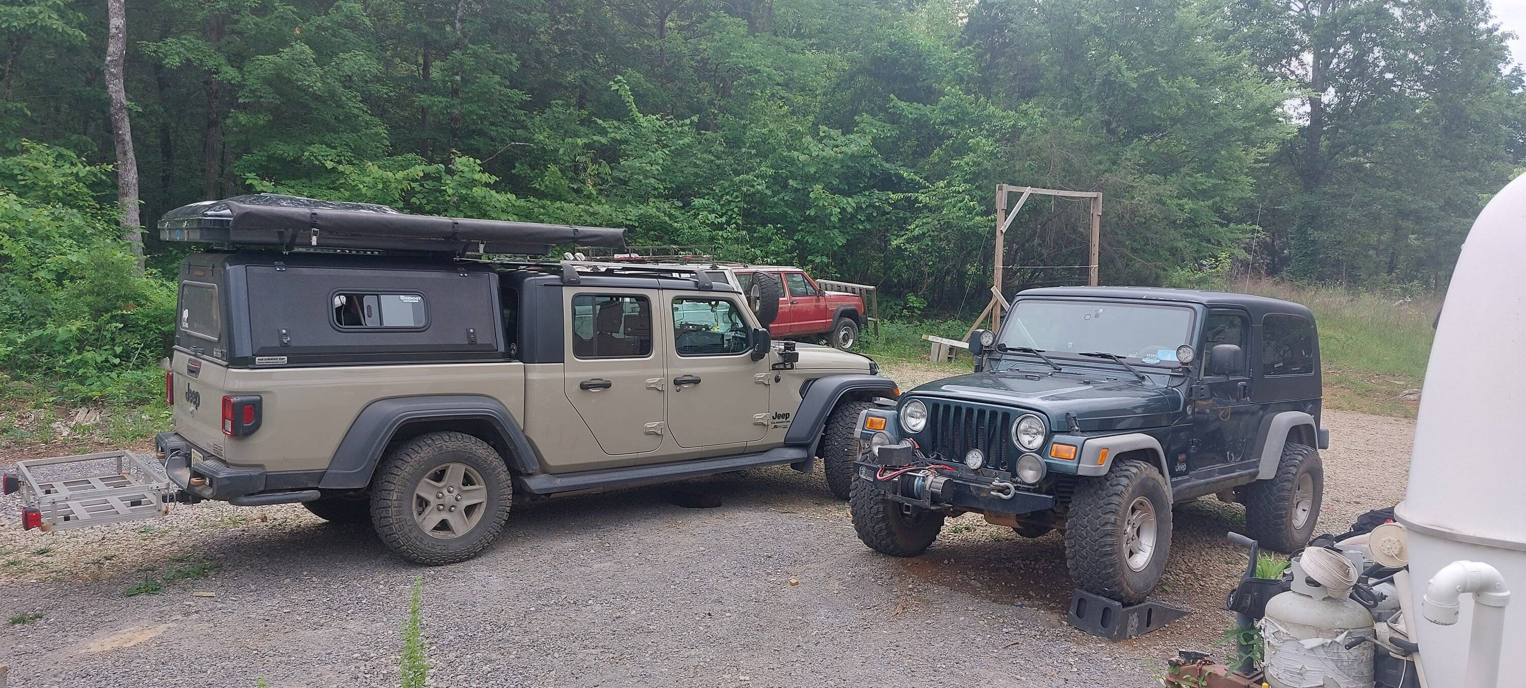 Jeep Gladiator TJ owner thinking about moving on to a JT - input wanted. 16837512097823453266421056519200