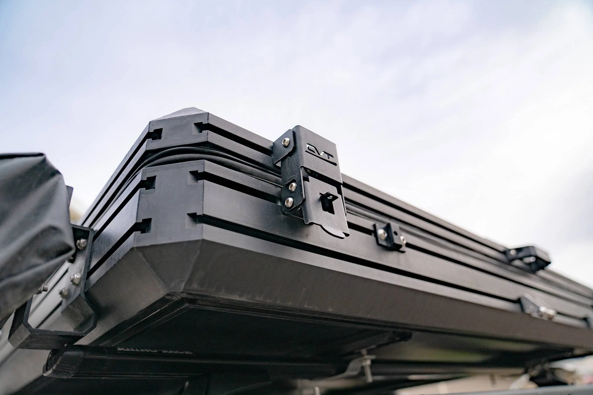 Jeep Gladiator Bed Rack, Tonneau, & Lights Camper Setup DSC08869