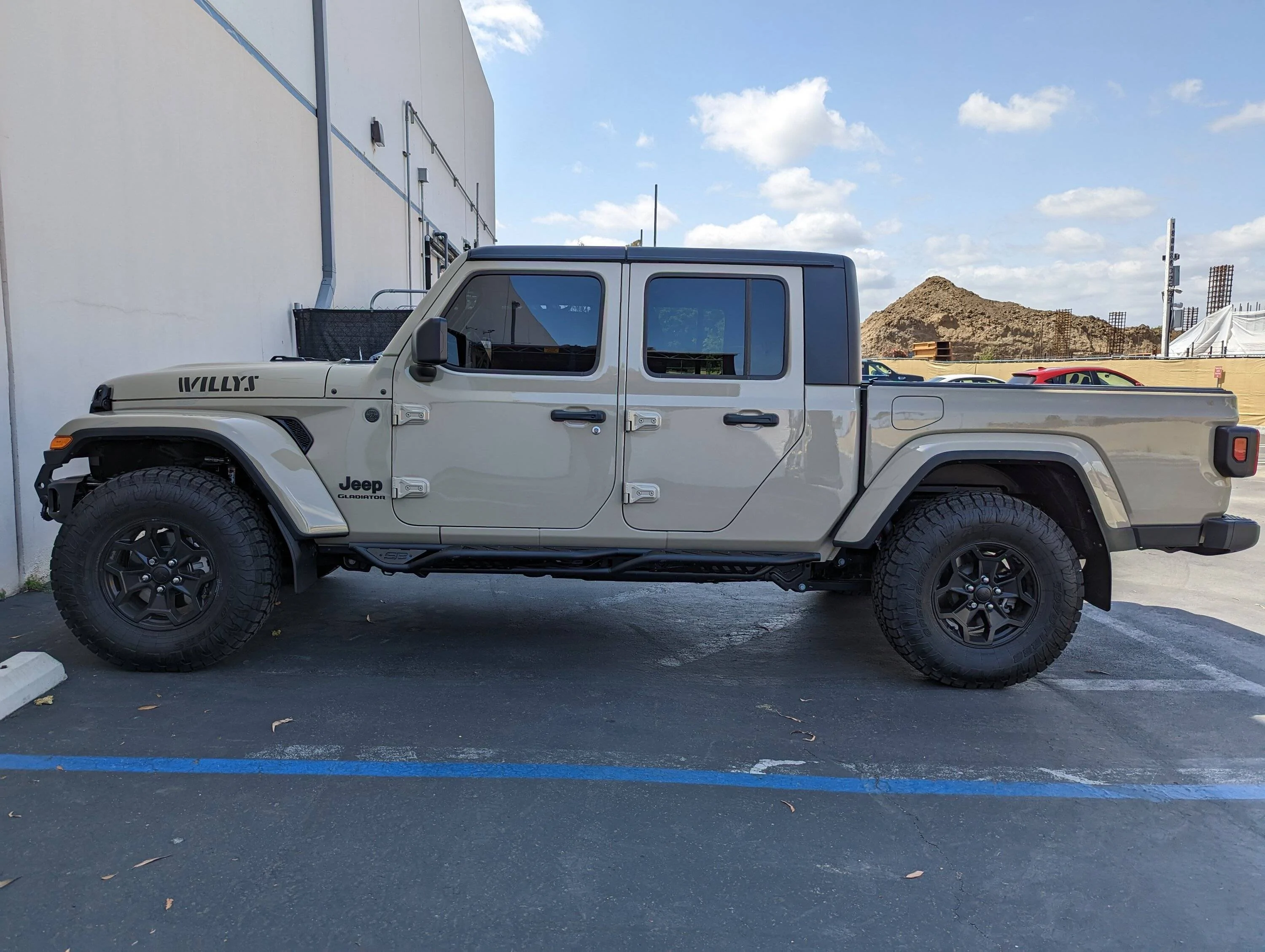Jeep Gladiator How much rear clearance do I really need? PXL_20230509_215615449