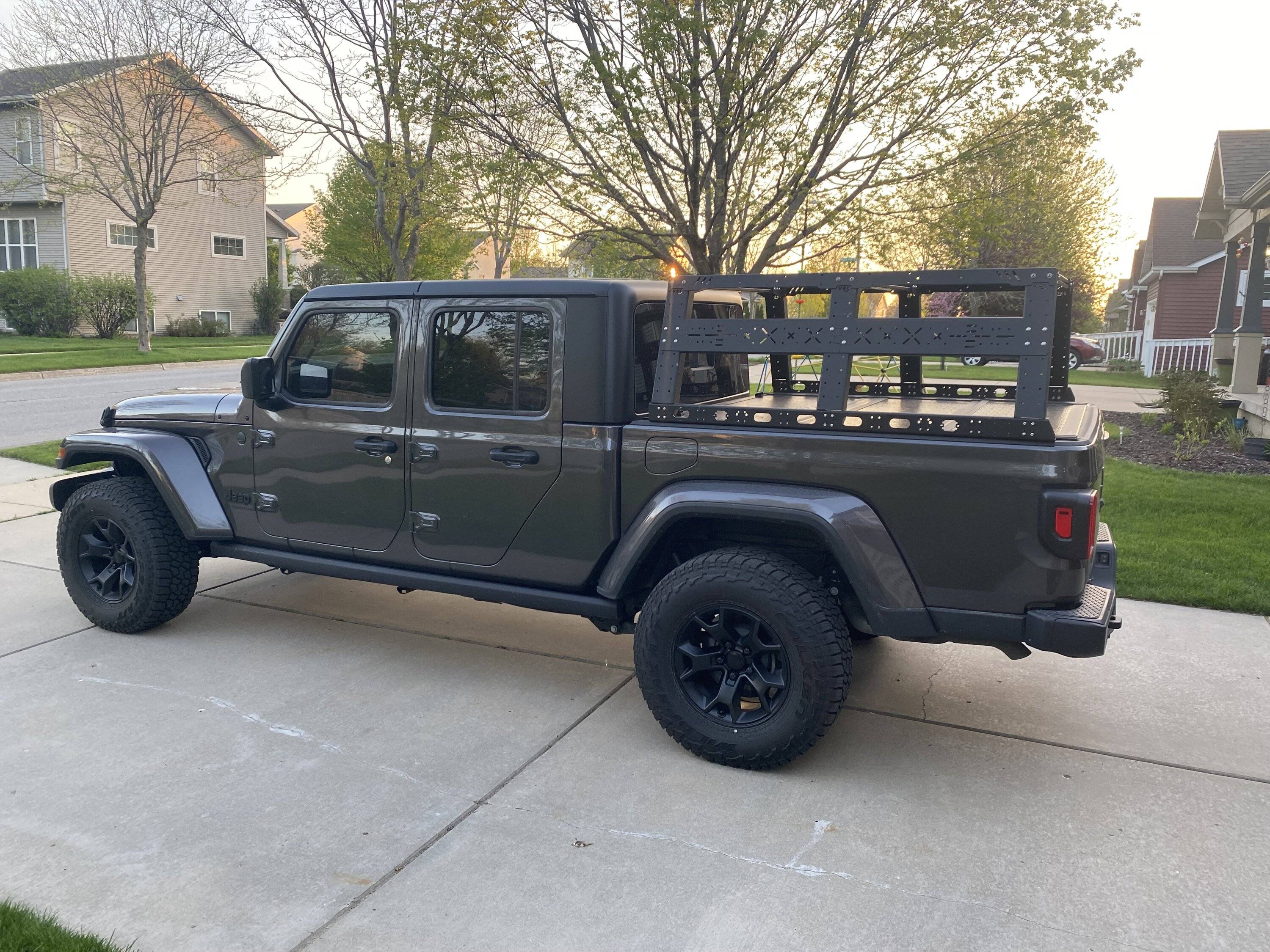 Jeep Gladiator Brand New VRS Bed Rack System by KB Voodoo! (photo heavy) IMG_3889