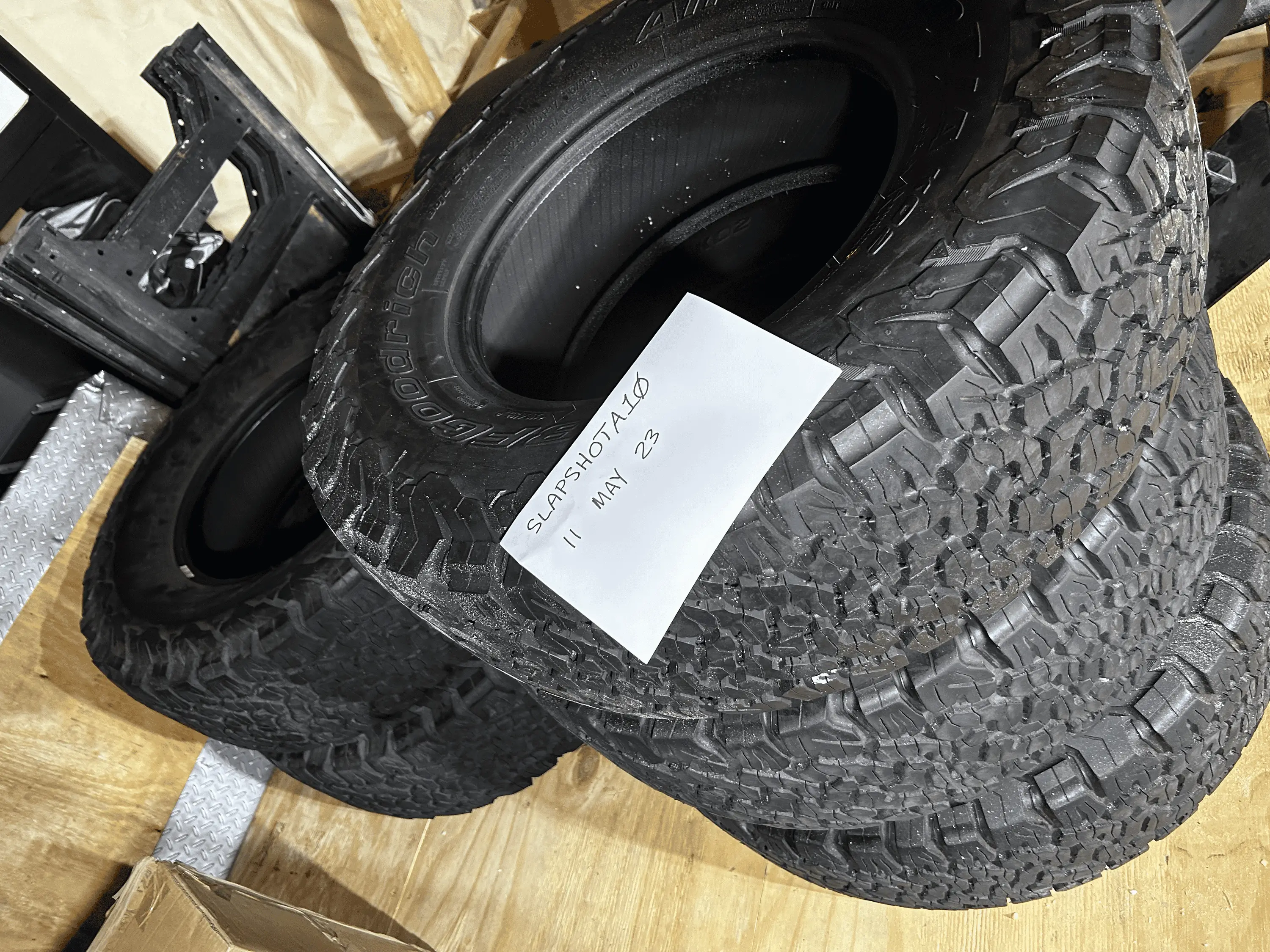 Jeep Gladiator BFG KO2 Takeoffs - $250 / OBO - Set of 5 - LT285/70R17 tempImageTqx1mg