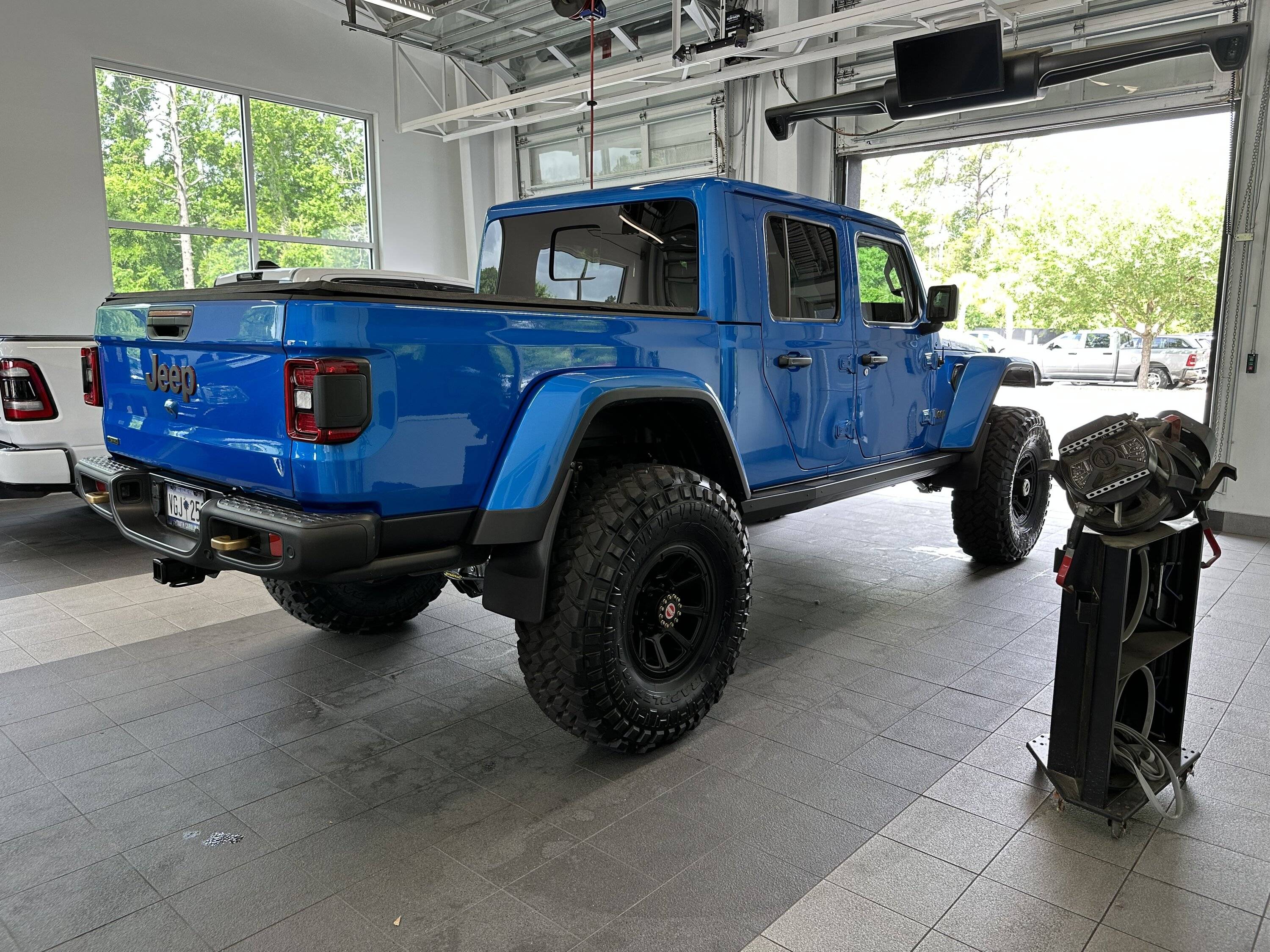 Jeep Gladiator Let's see your 40" Tires! IMG_0516