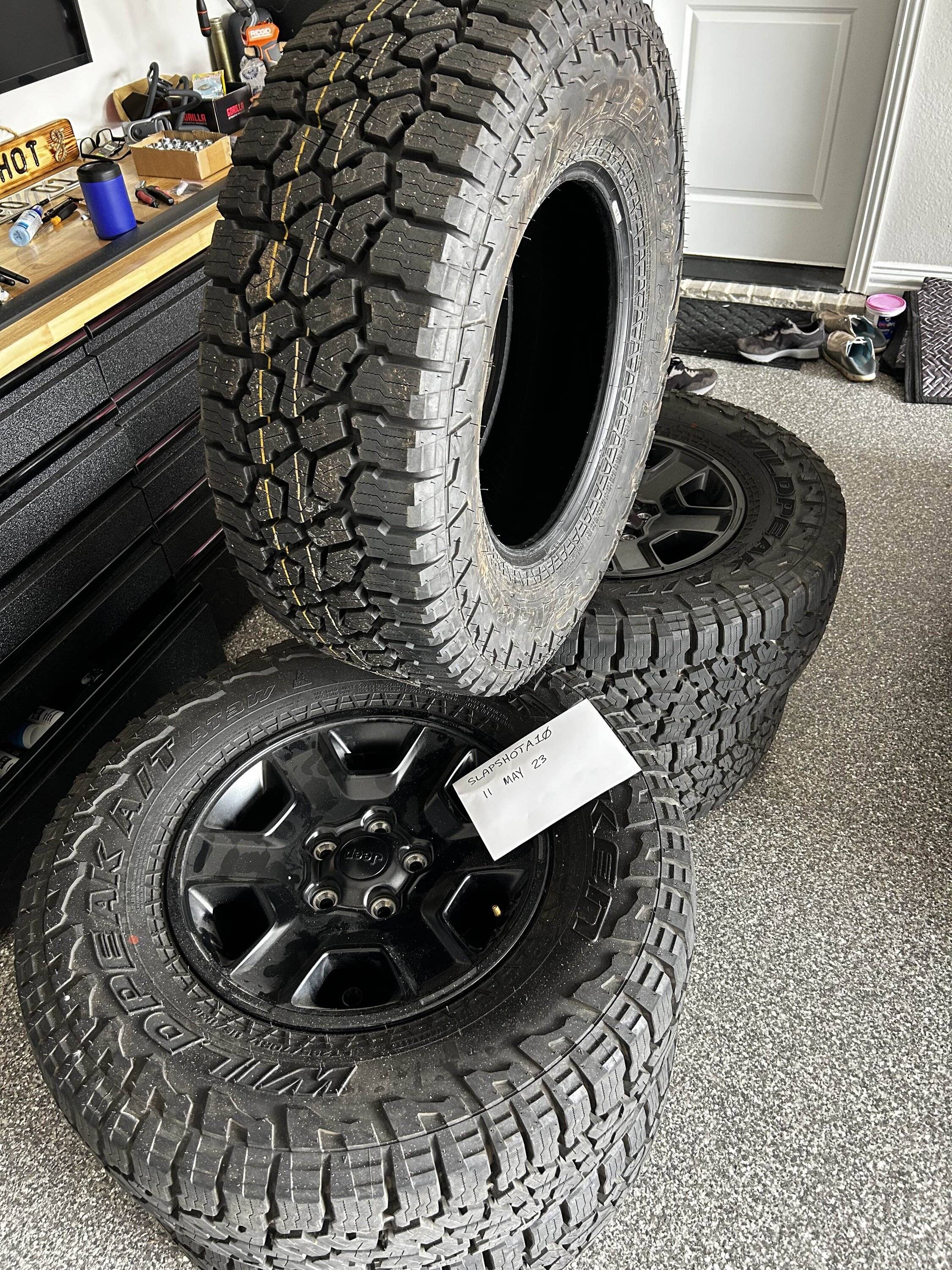 Jeep Gladiator **Pending** 285 70 R17 FALKEN WILDPEAK A/T 5 Tires 4 Mojave Wheels $350 OBO IMG_0727