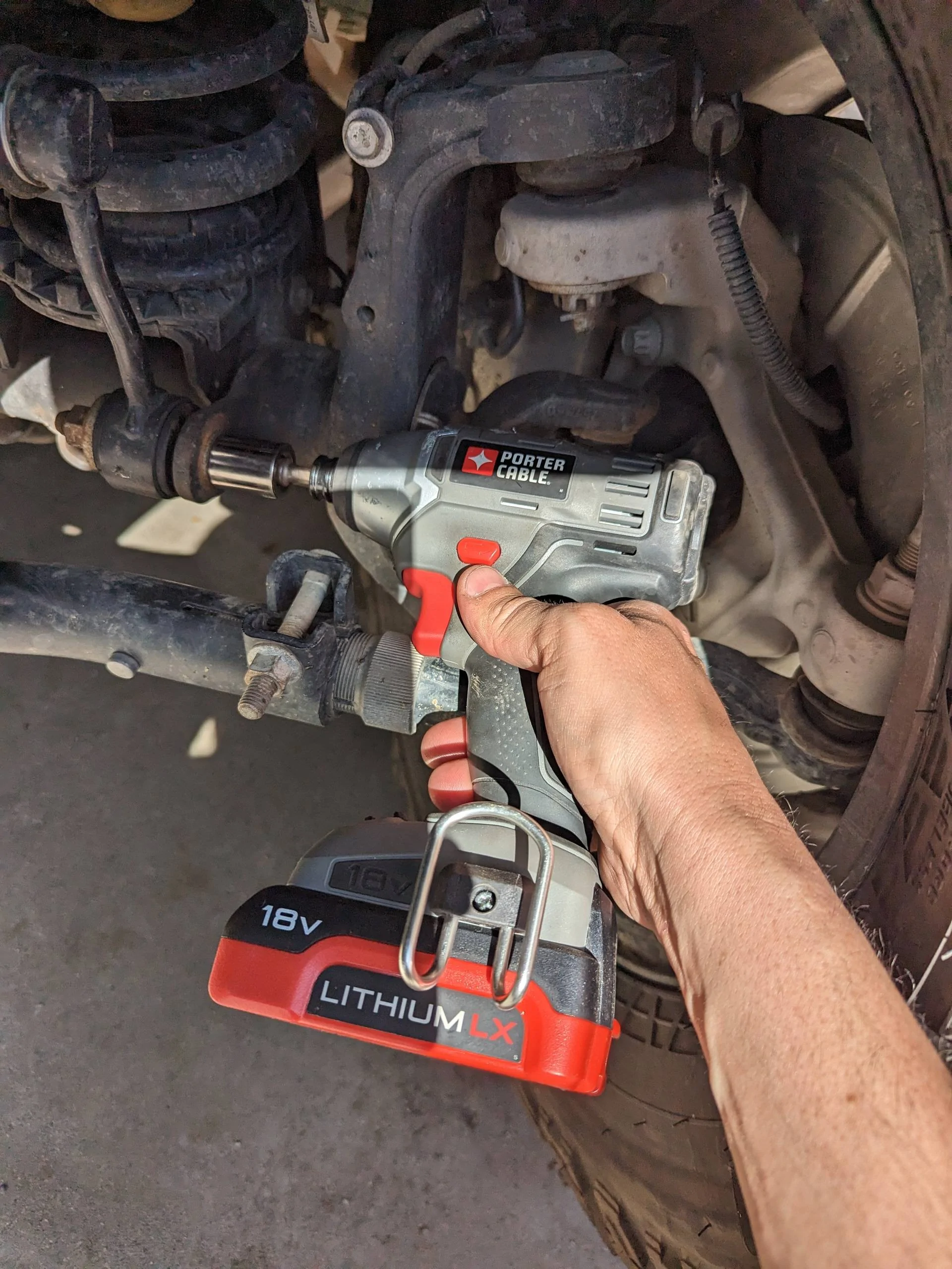Jeep Gladiator Disconnect one side of swaybar with cordless impact? PXL_20230511_205714495