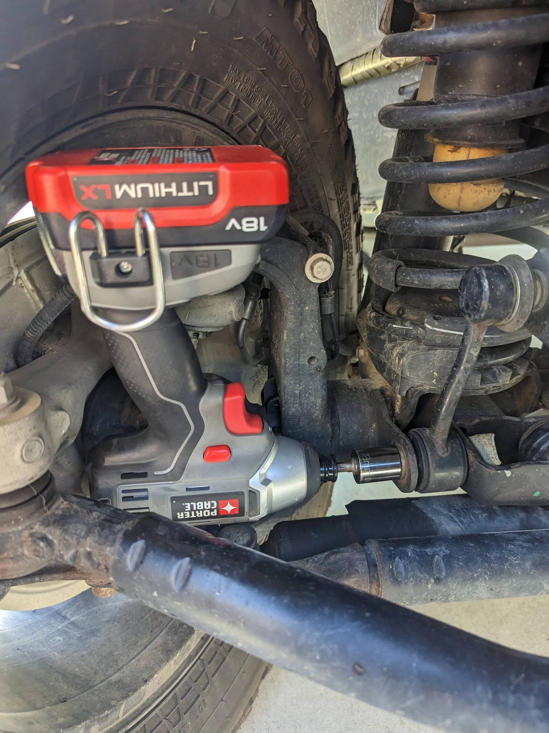 Jeep Gladiator Disconnect one side of swaybar with cordless impact? PXL_20230511_221853667