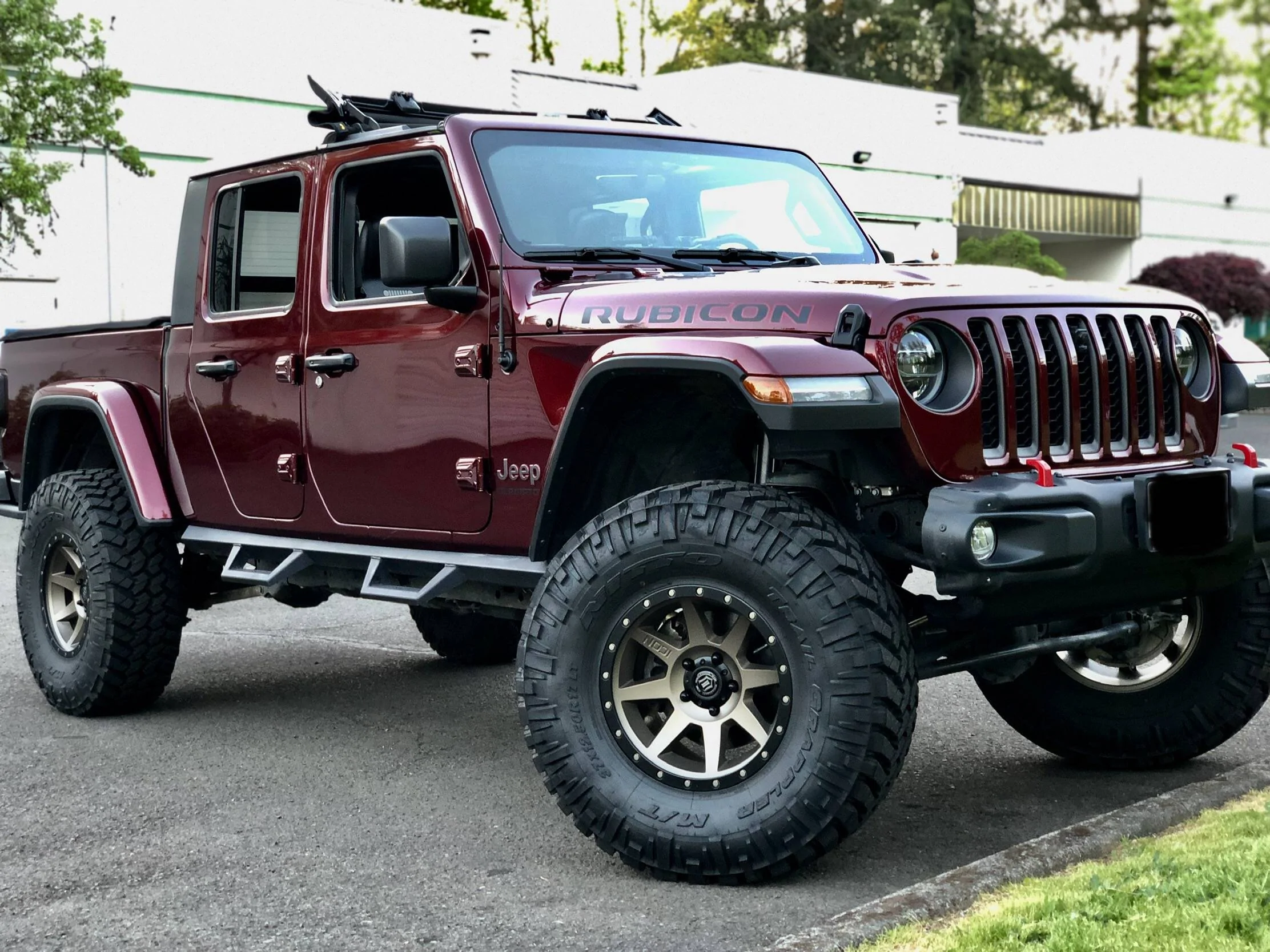 Jeep Gladiator Snazzberry Gladiator JT club 8758B269-A352-4805-BB5D-10DB43335F40