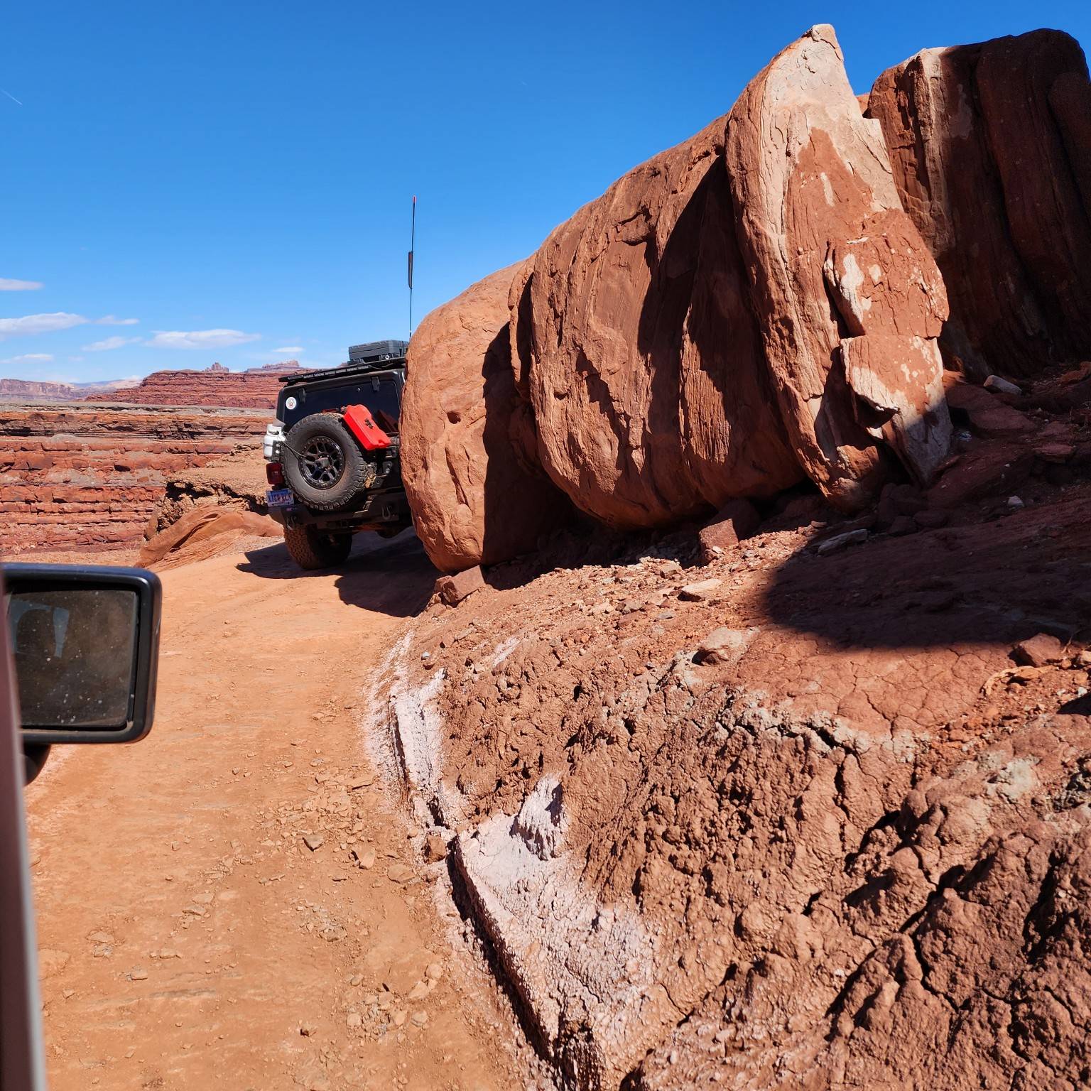 Jeep Gladiator ? Chicken Corners in Moab with Gladiator & Rivian image000000
